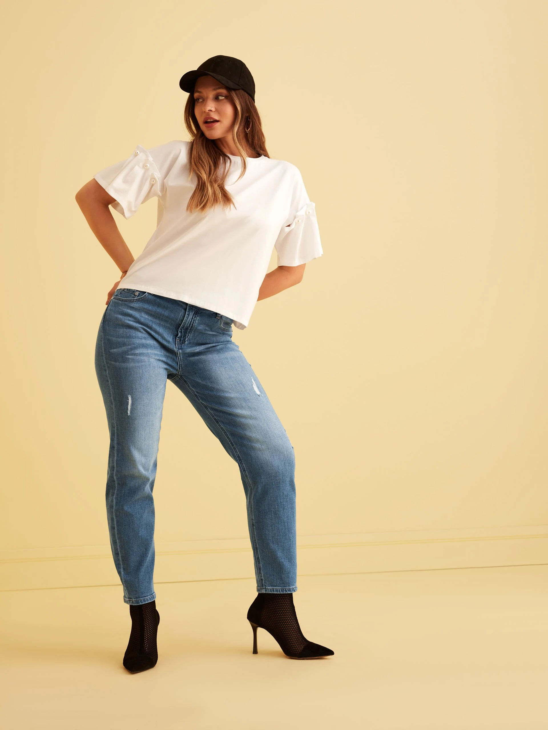 BLUE MOM JEANS