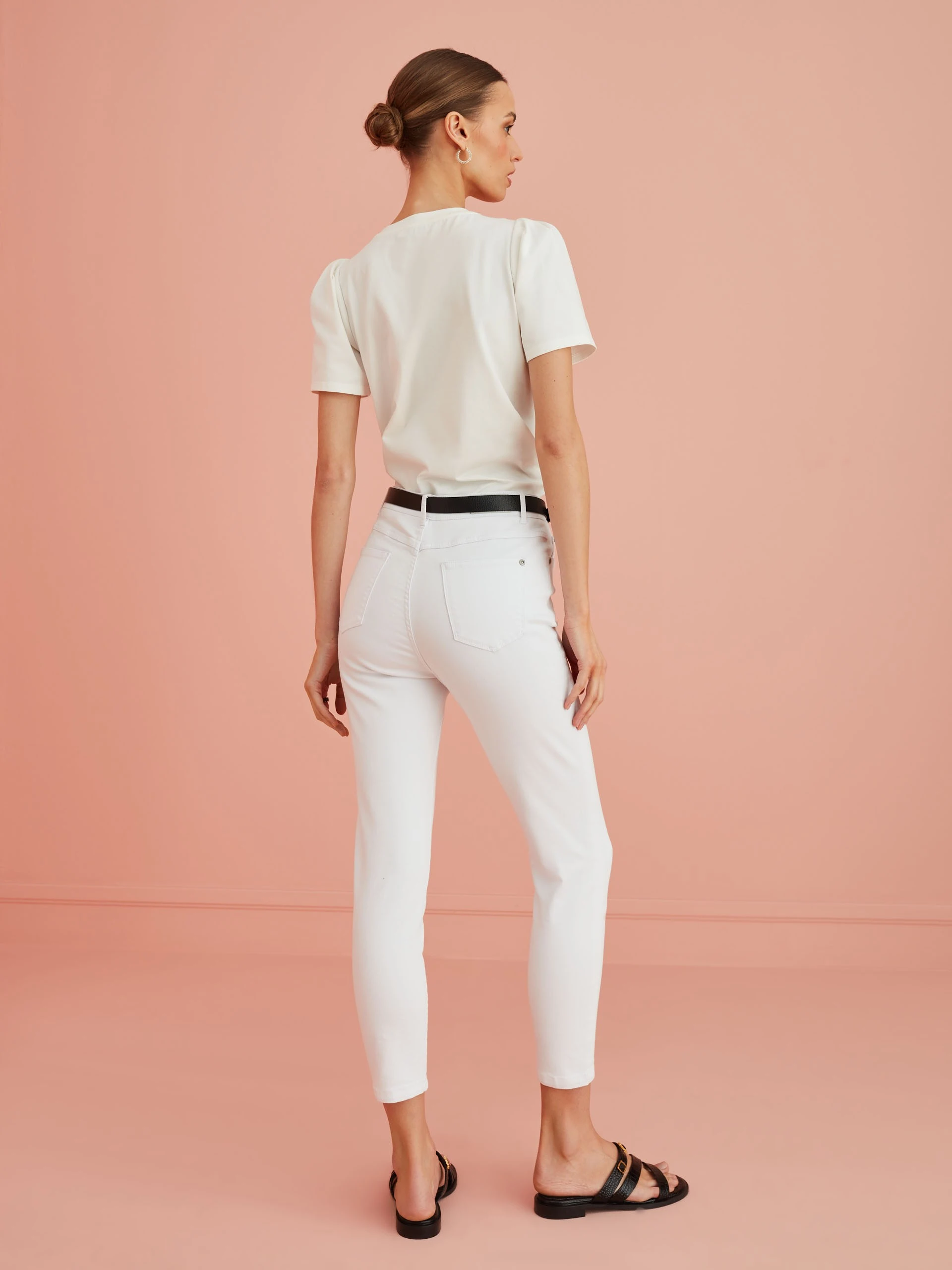 WHITE SKINNY JEANS