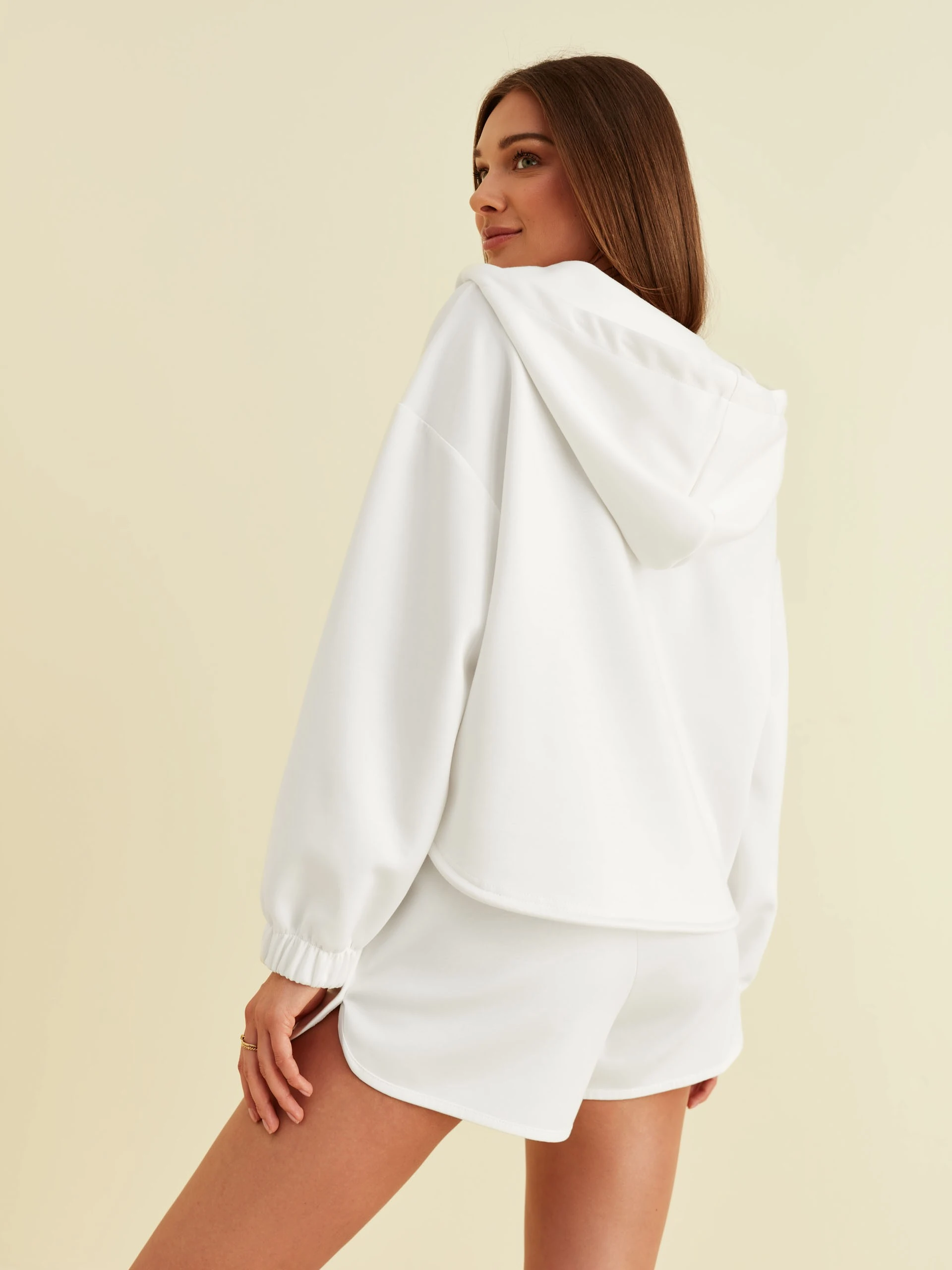 WHITE SHORTS