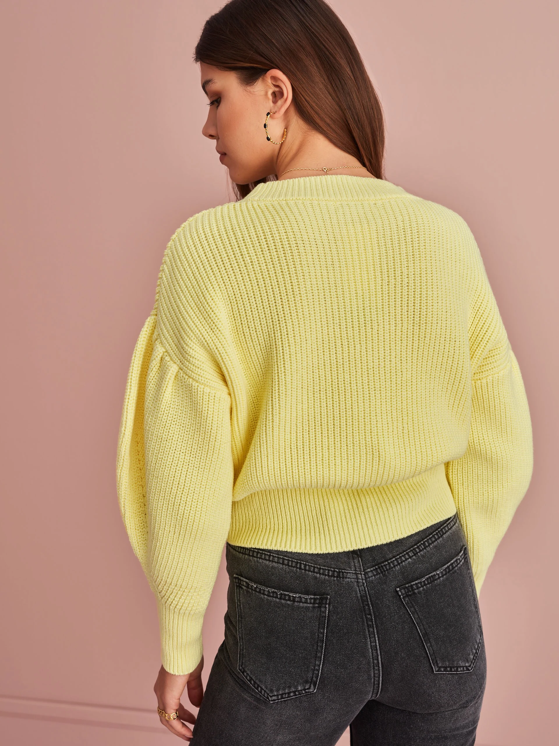 YELLOW SWEATER WITH PUFF SLEEVES