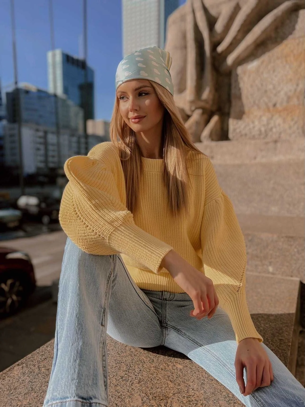 YELLOW SWEATER WITH PUFF SLEEVES
