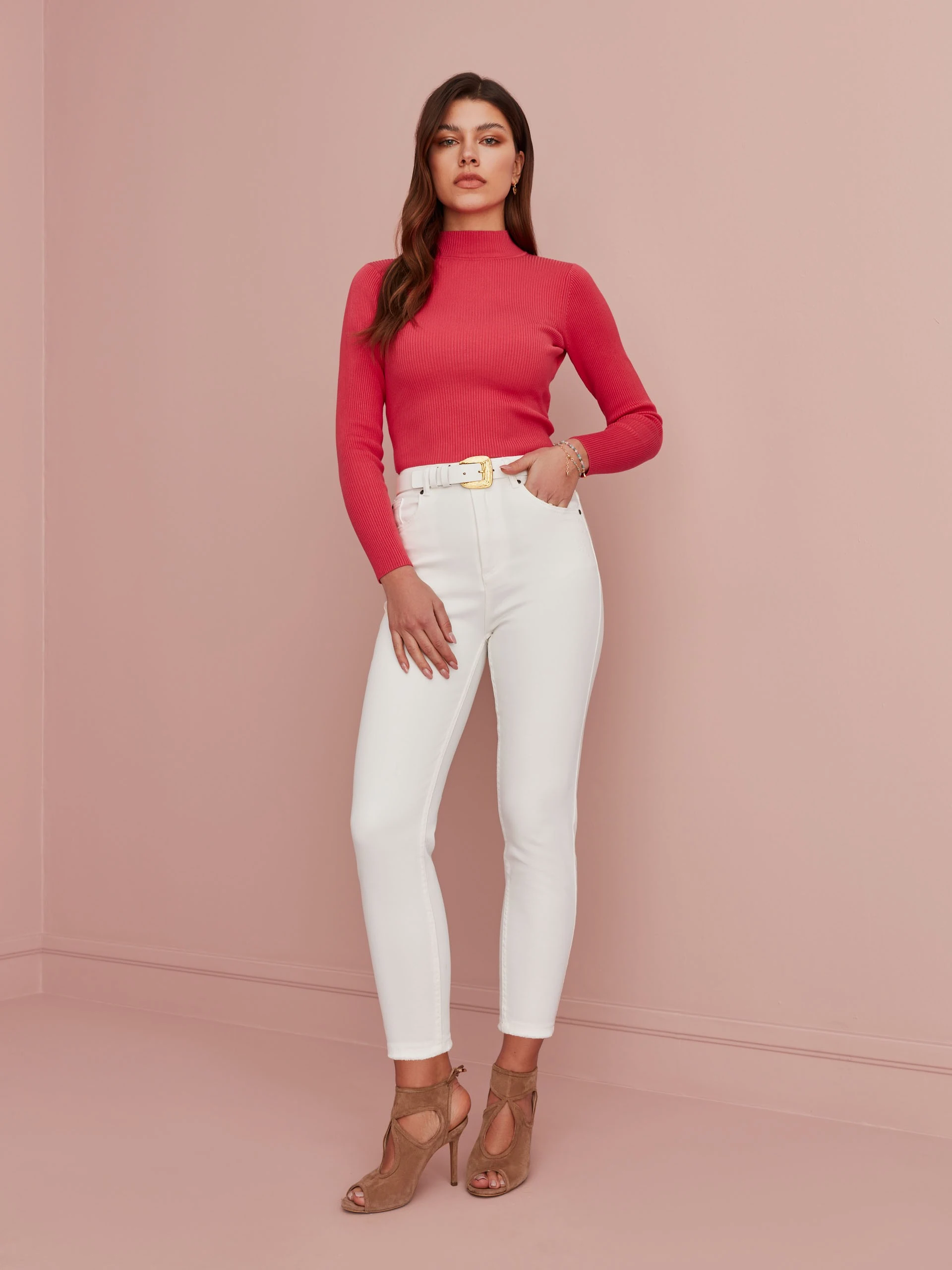 BACKLESS SWEATER WITH BACK TIE