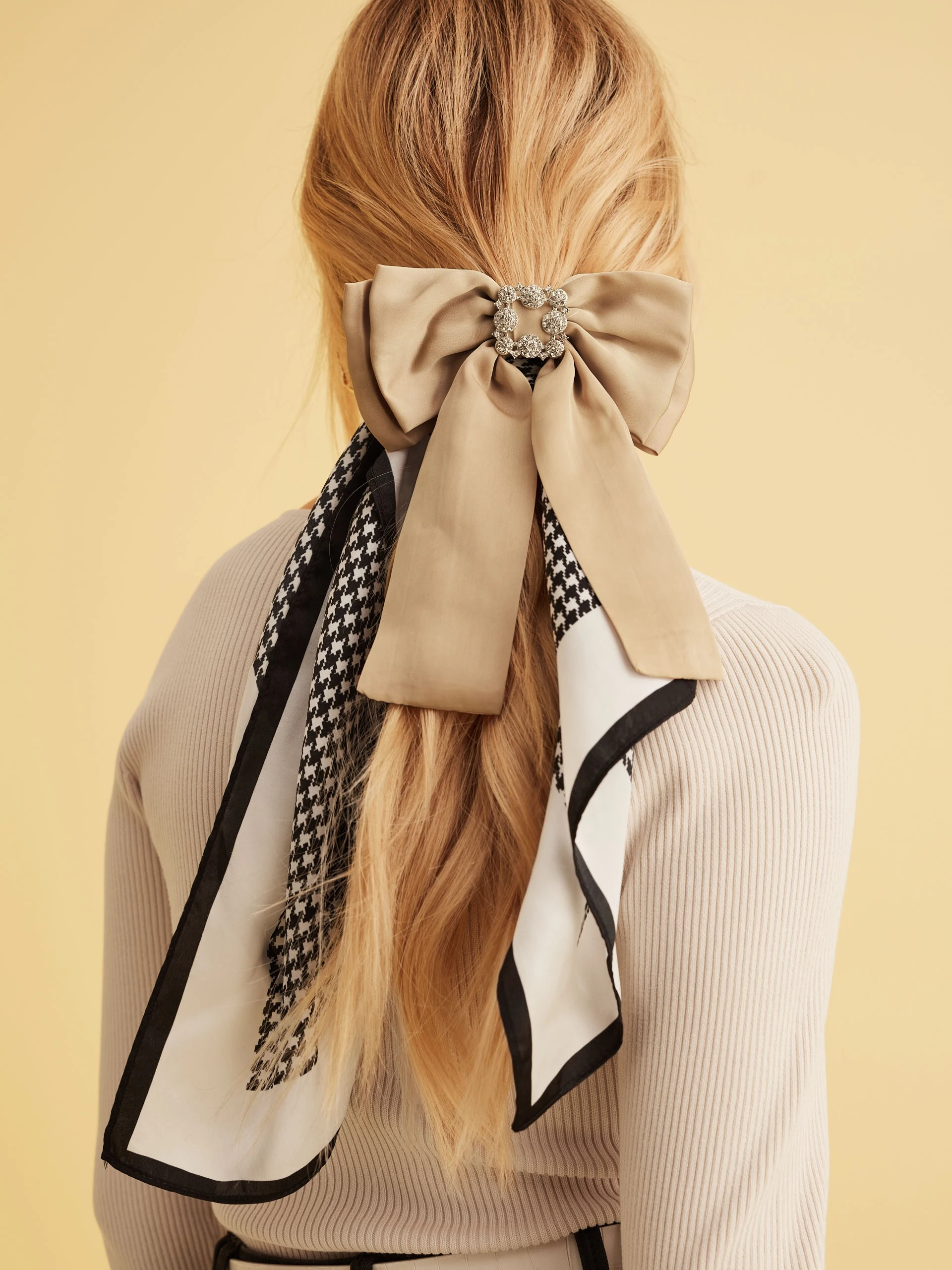 BEIGE VISCOSE SWEATER