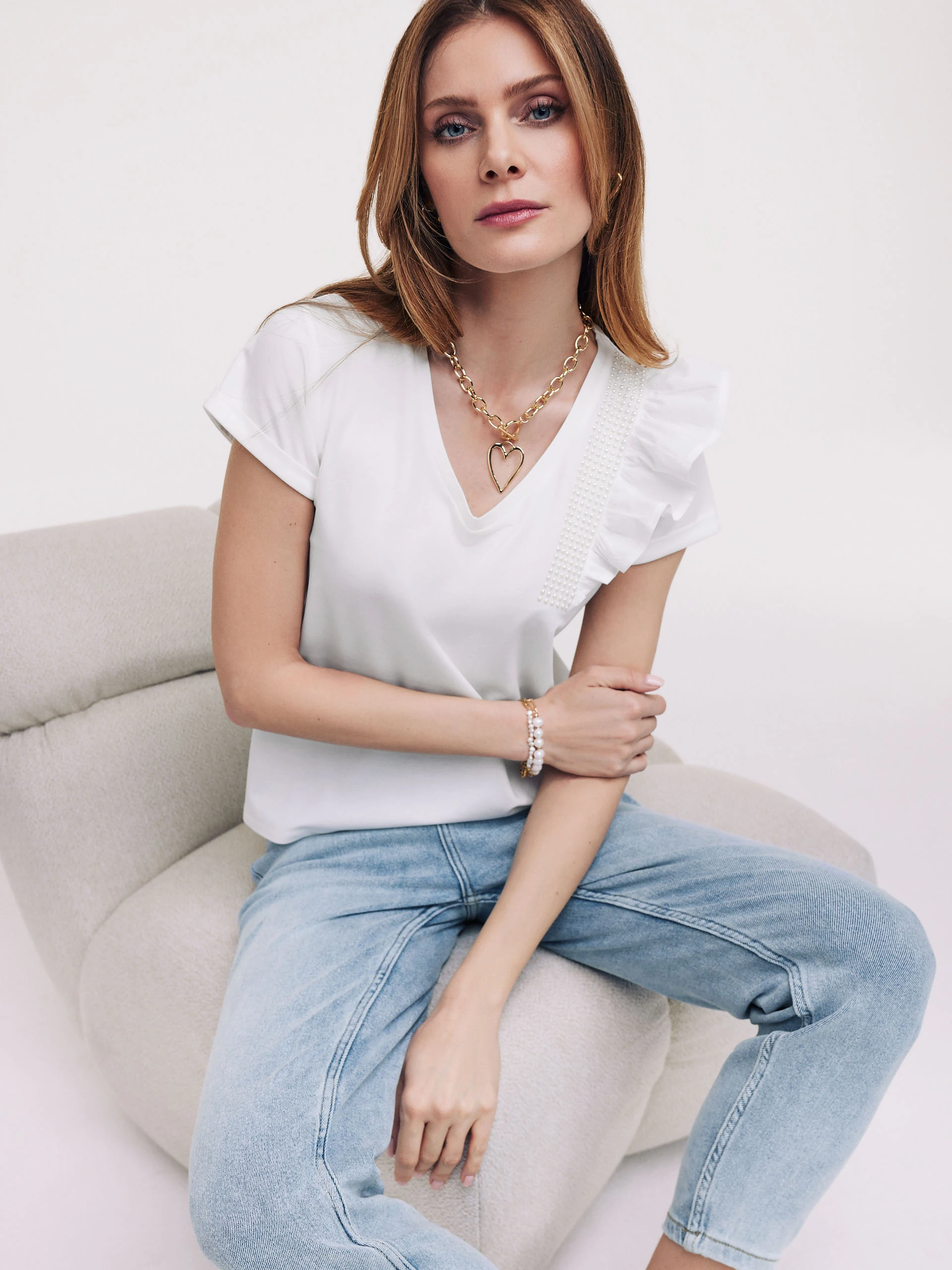 White T-shirt with frill