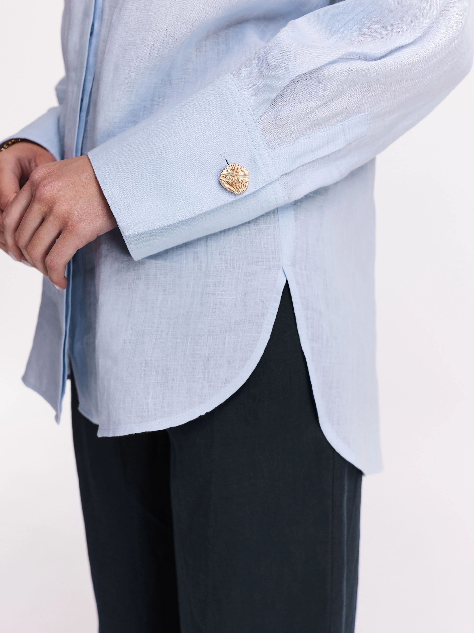 Blue linen oversize shirt