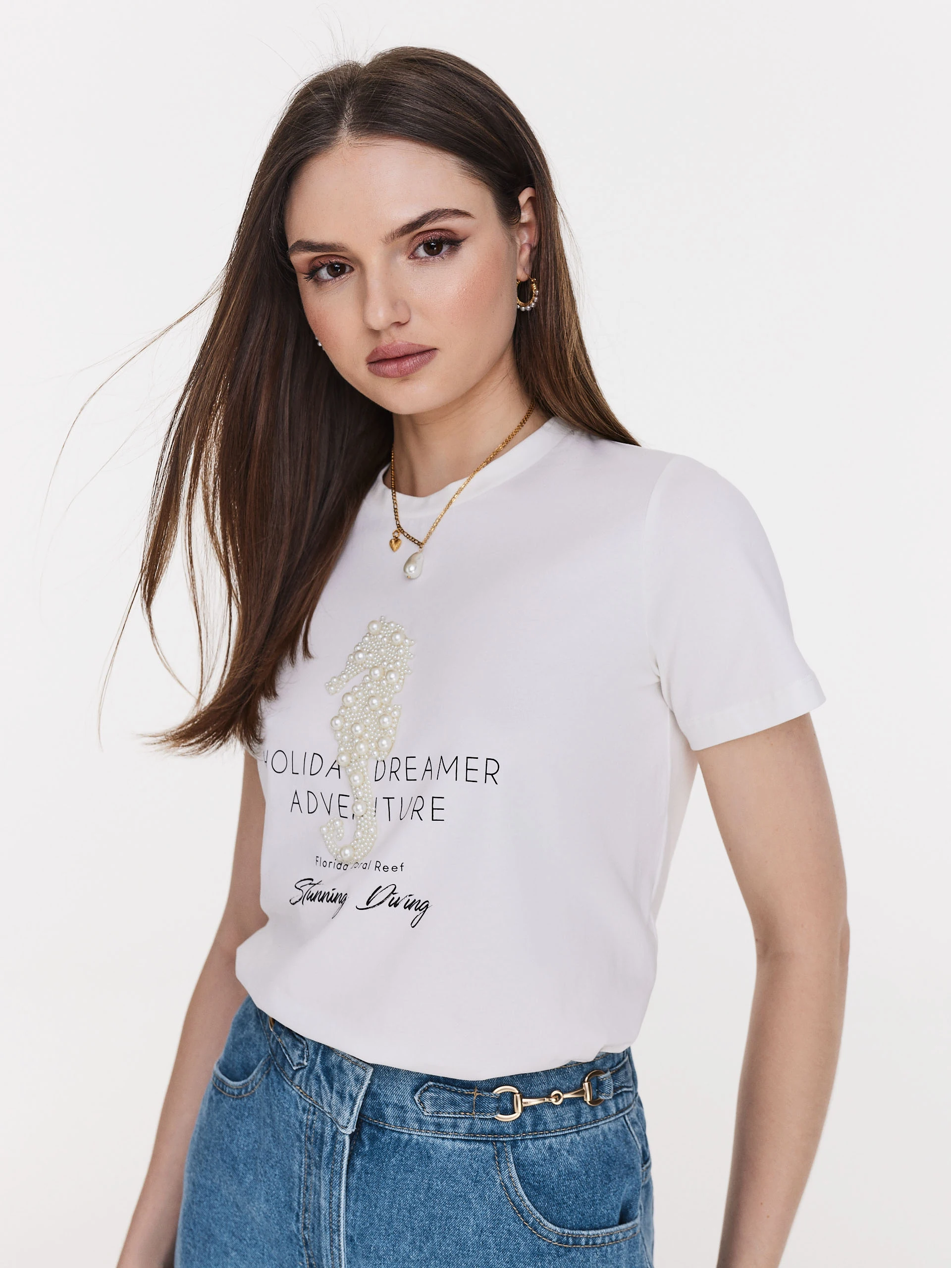 Cotton white T-shirt with applique