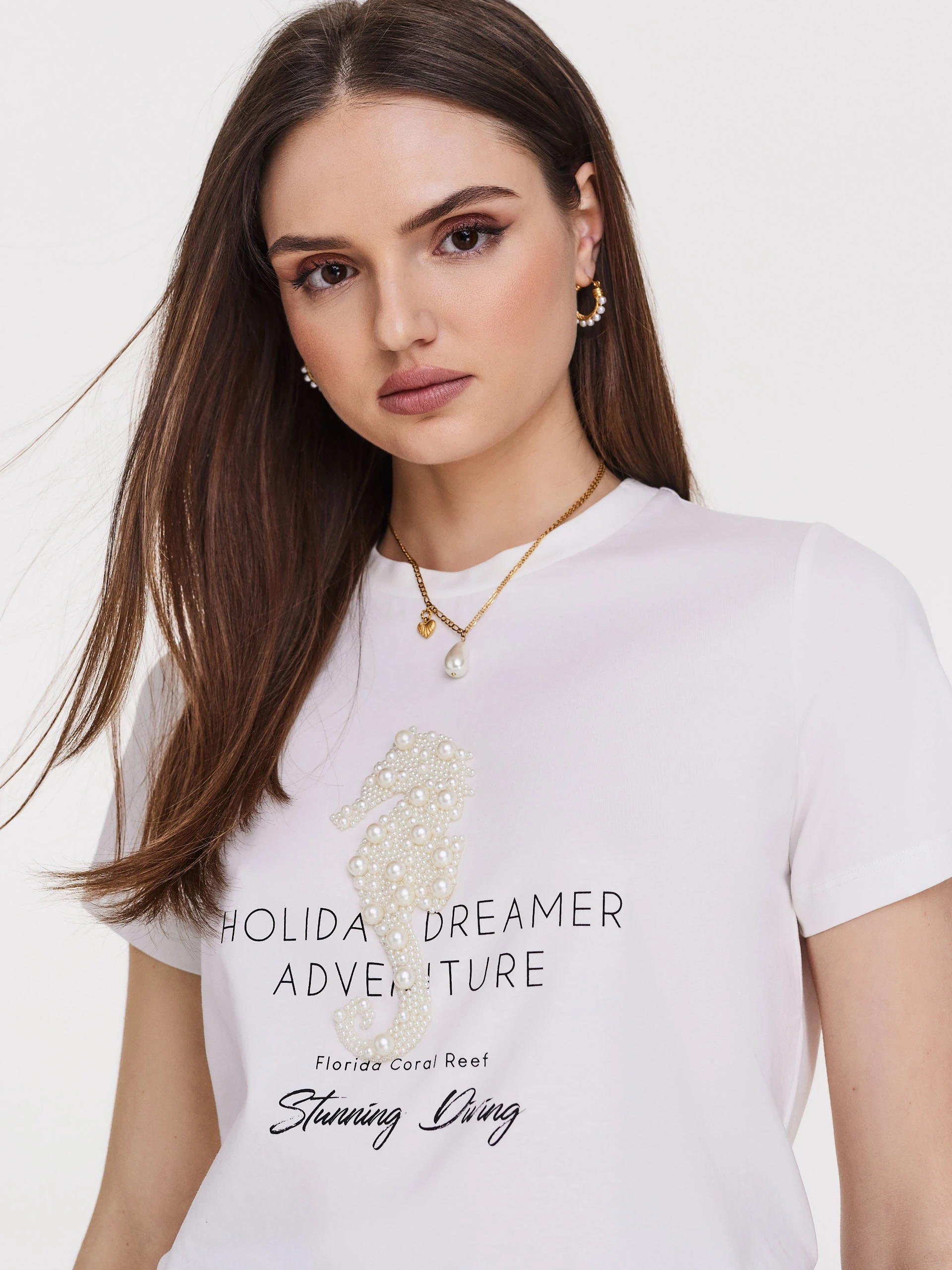 Cotton white T-shirt with applique