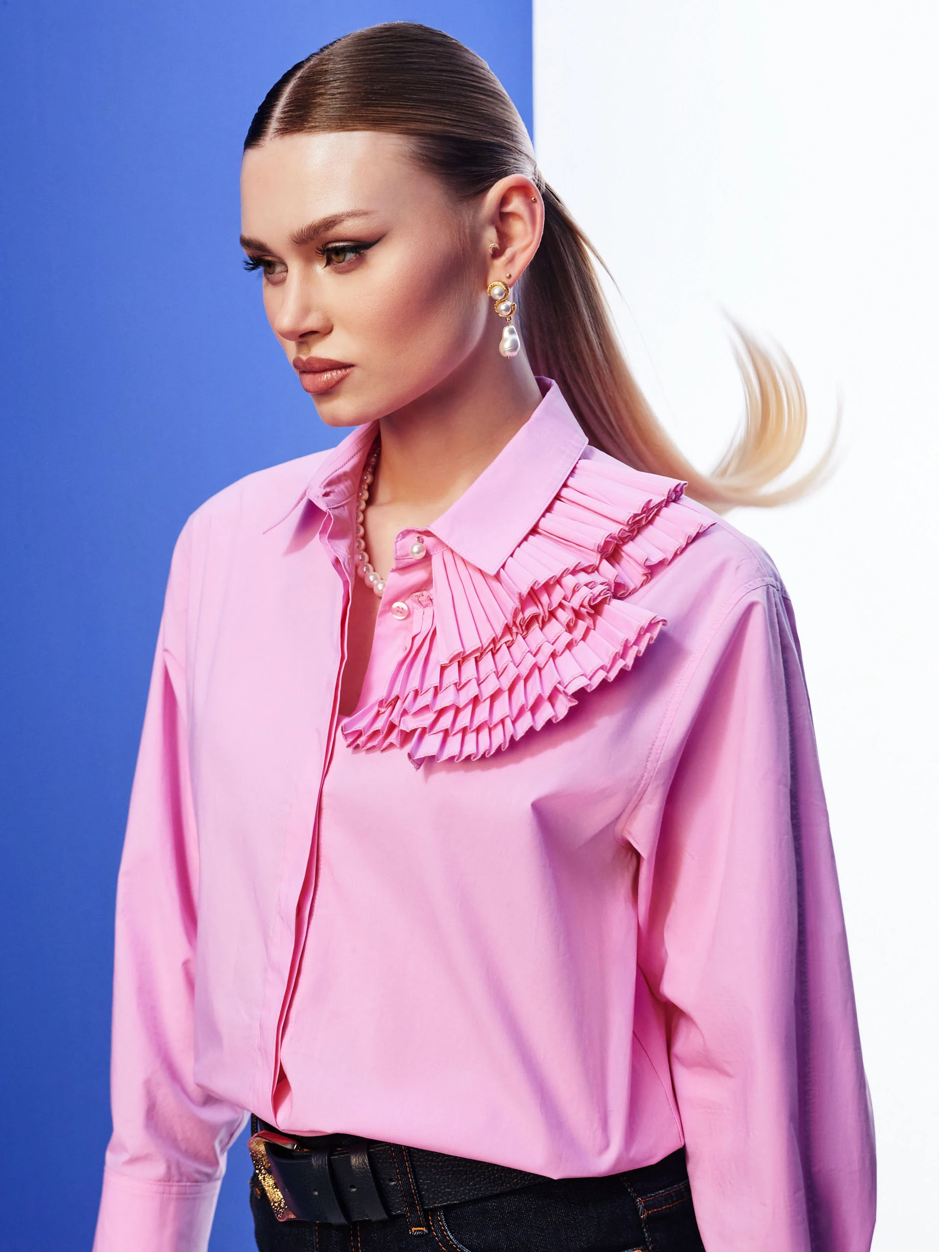 Pink cotton shirt with decorative ruffles