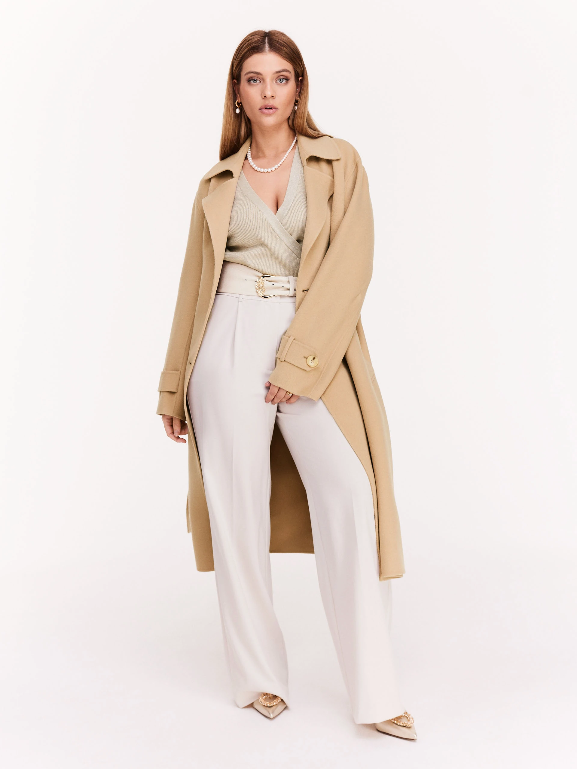 Wool coat with a trench cut