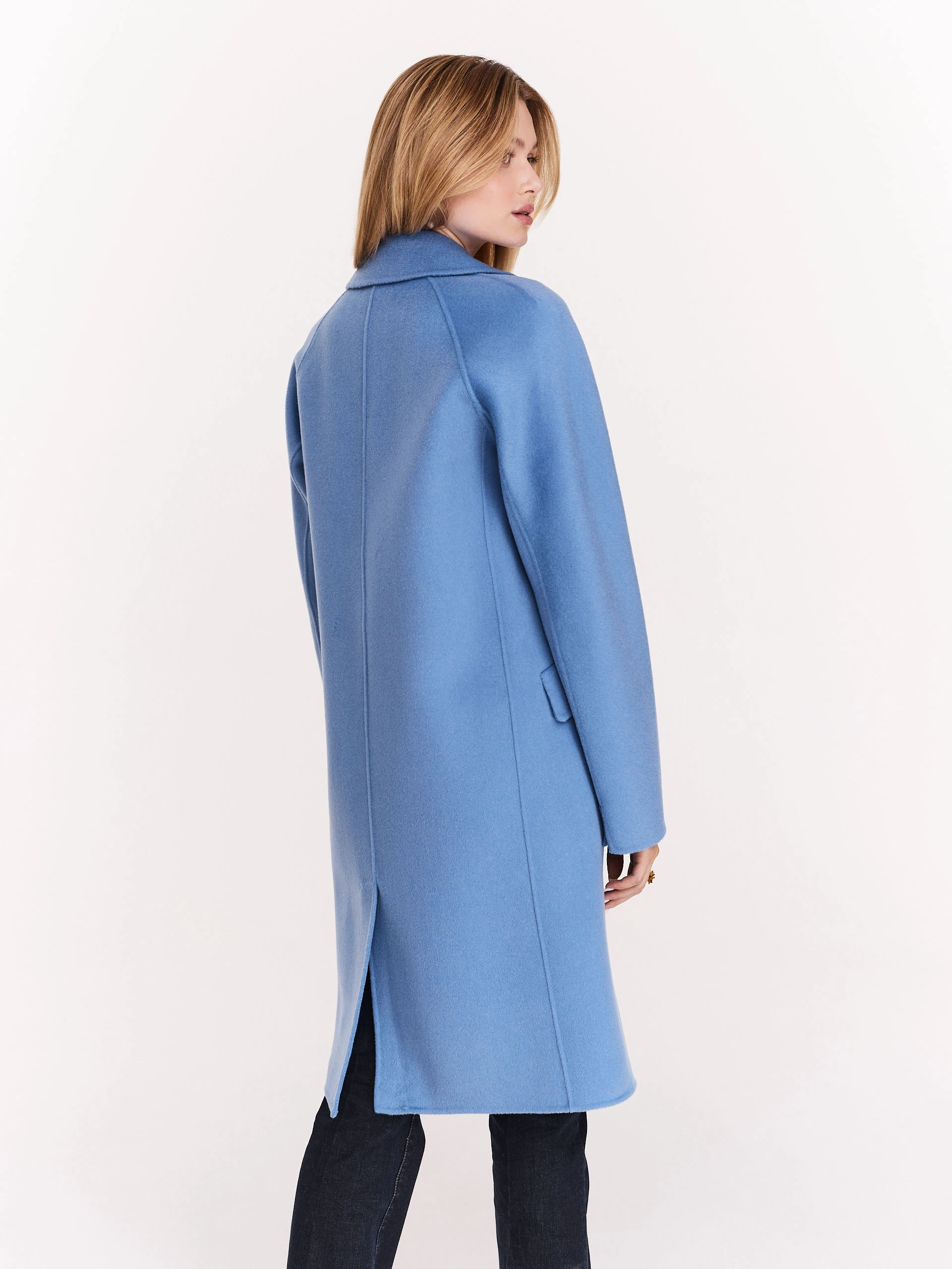 Blue wool coat with a classic cut