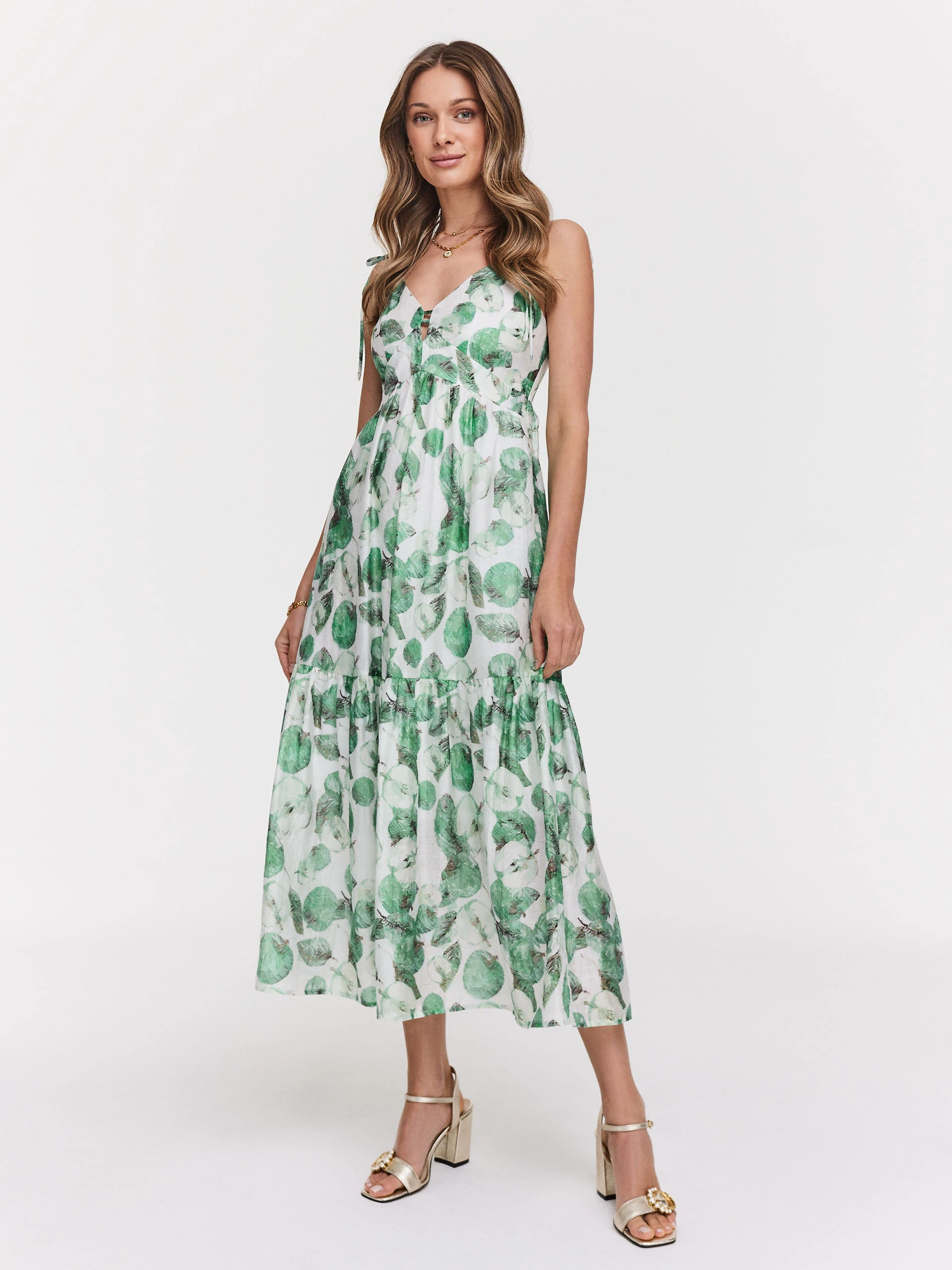 Loose strapless dress with fruit patterns