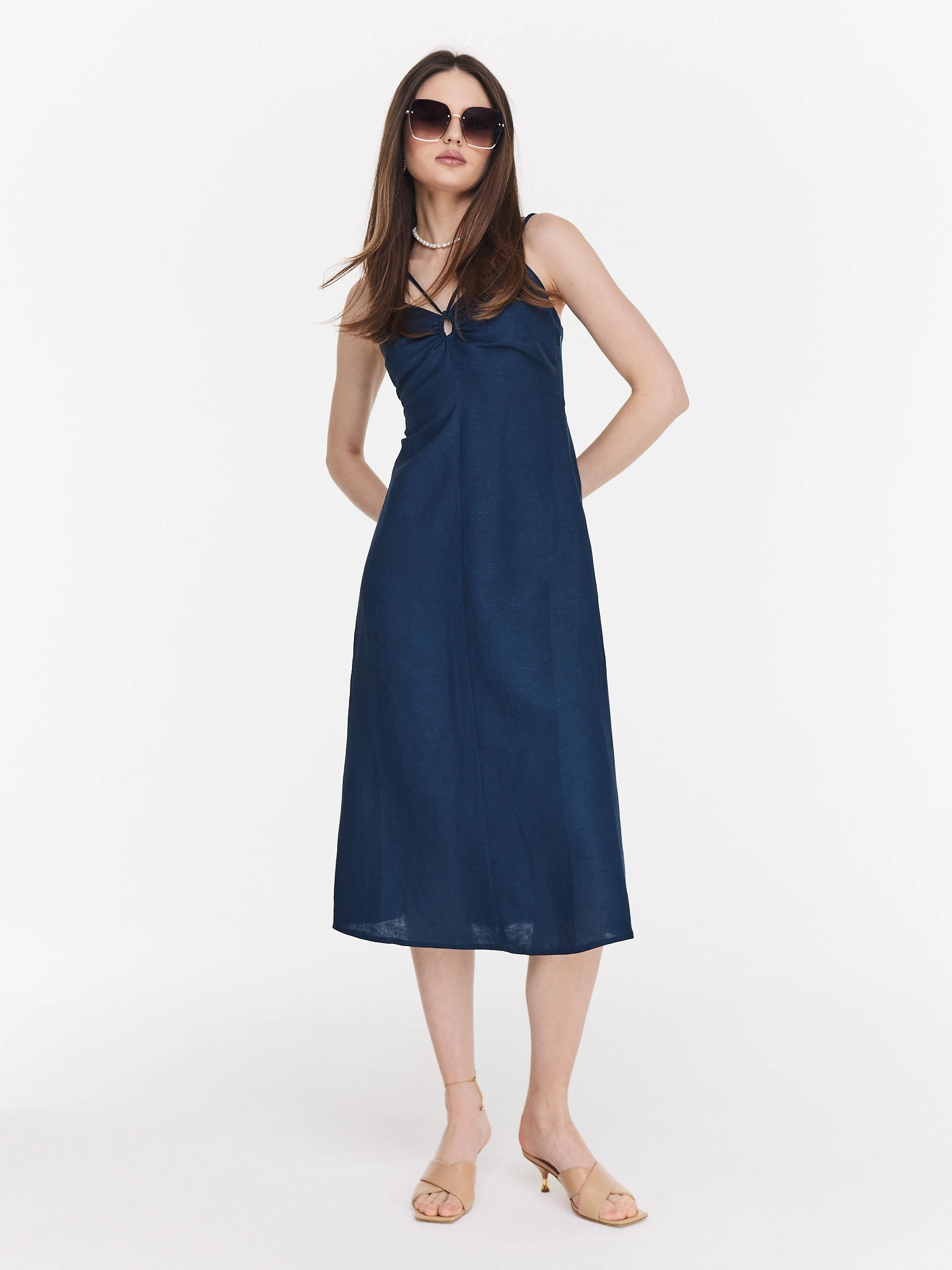 Elegant navy blue strapless midi dress