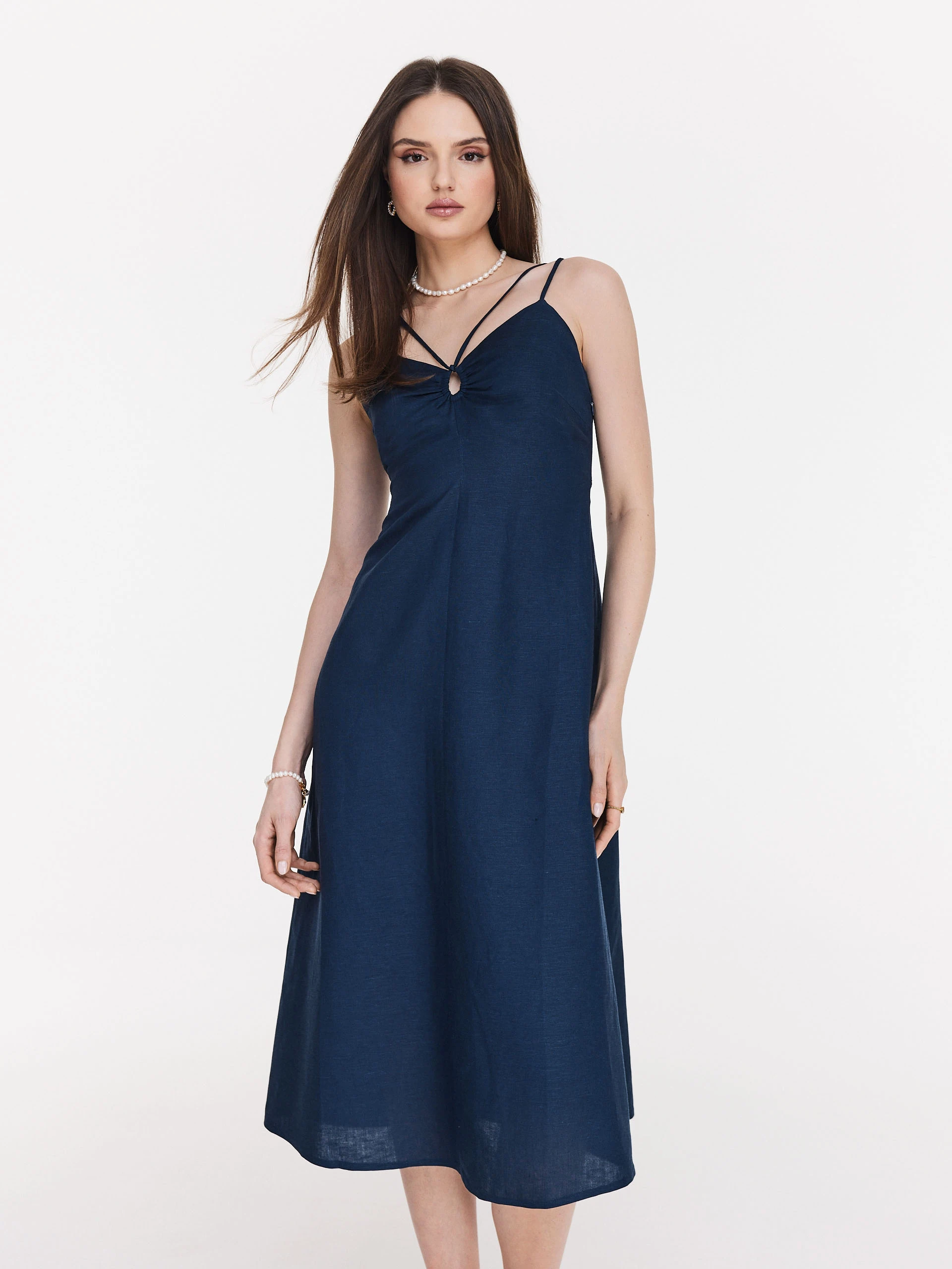 Elegant navy blue strapless midi dress