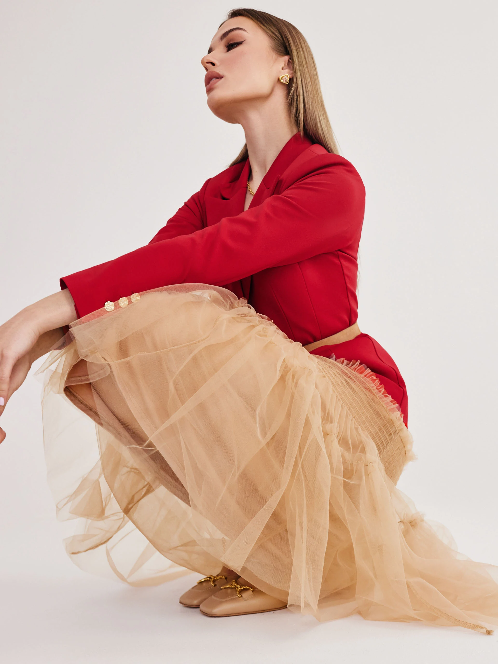 Knee-length tulle skirt with ruffles