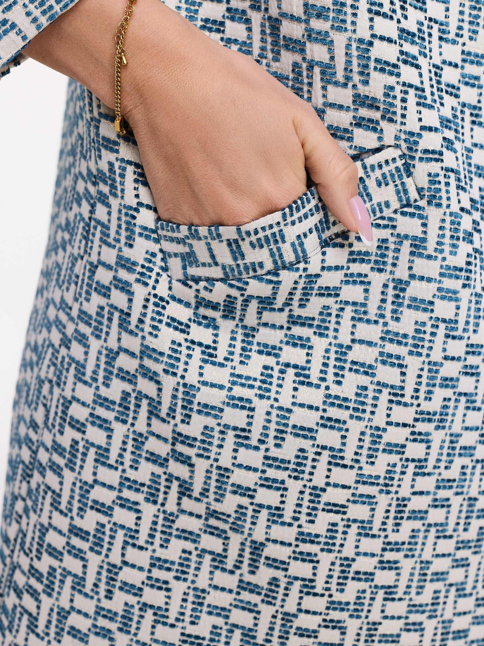 Simple long jacket with geometric pattern