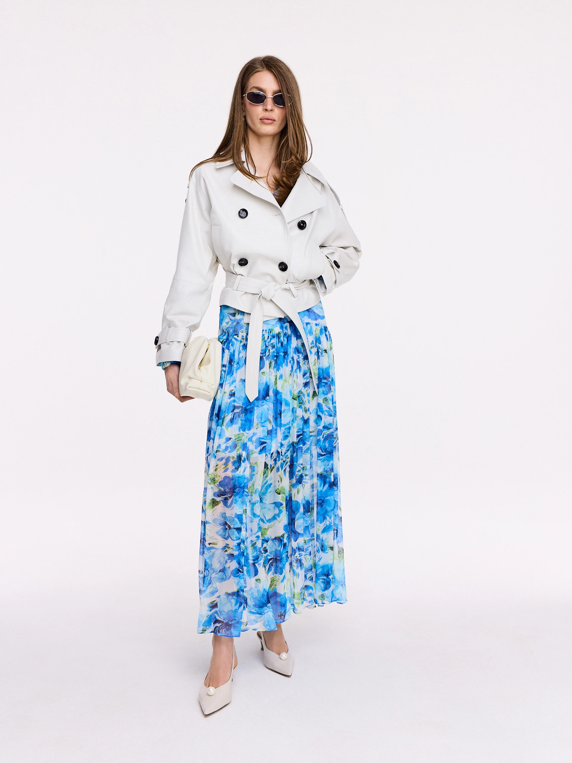 Airy maxi dress with floral pattern