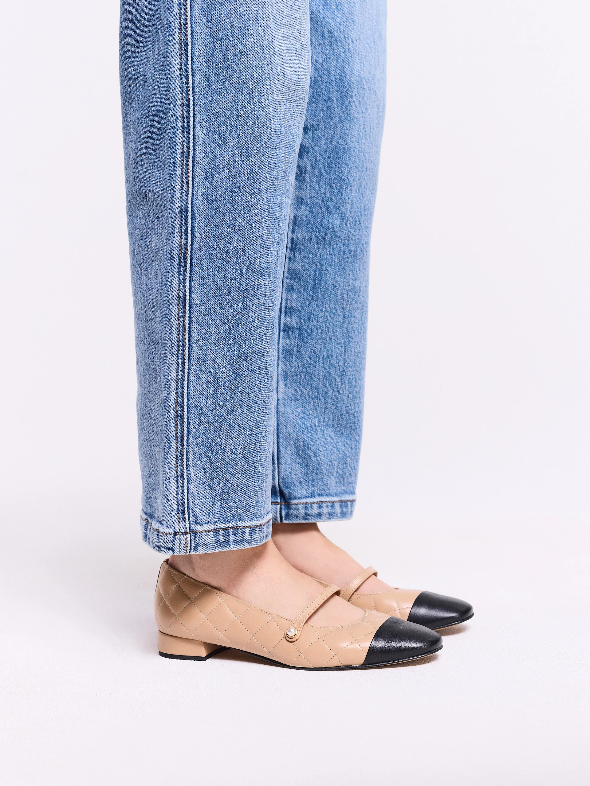 Blue distressed jeans