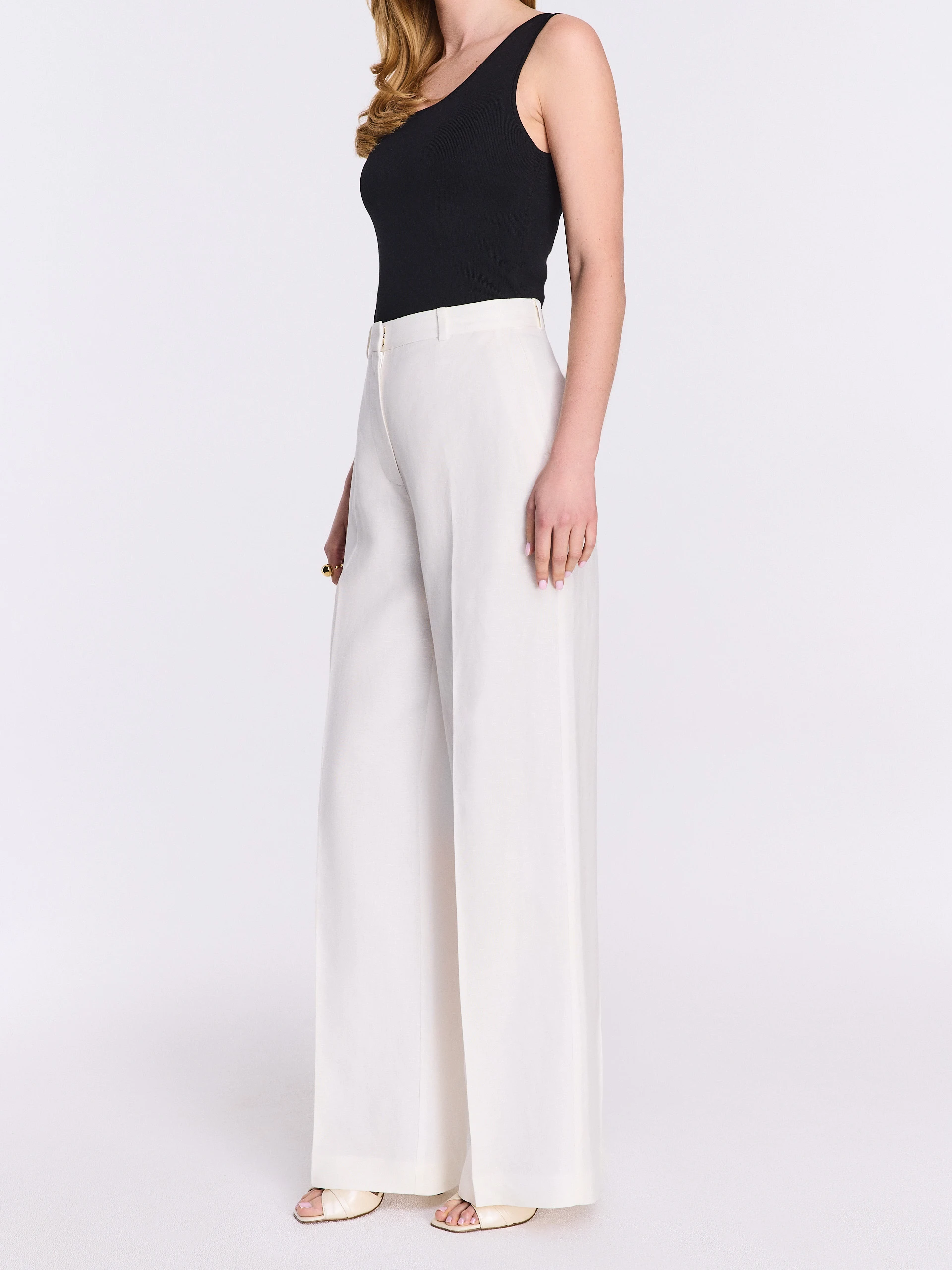 White straight-leg pants with a touch of linen