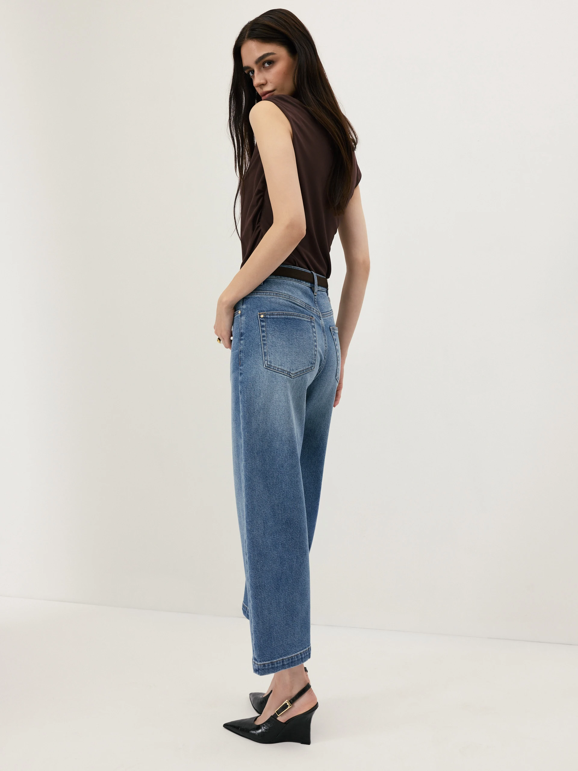 Jeansowe spodnie z wysokim stanem o kroju wide leg