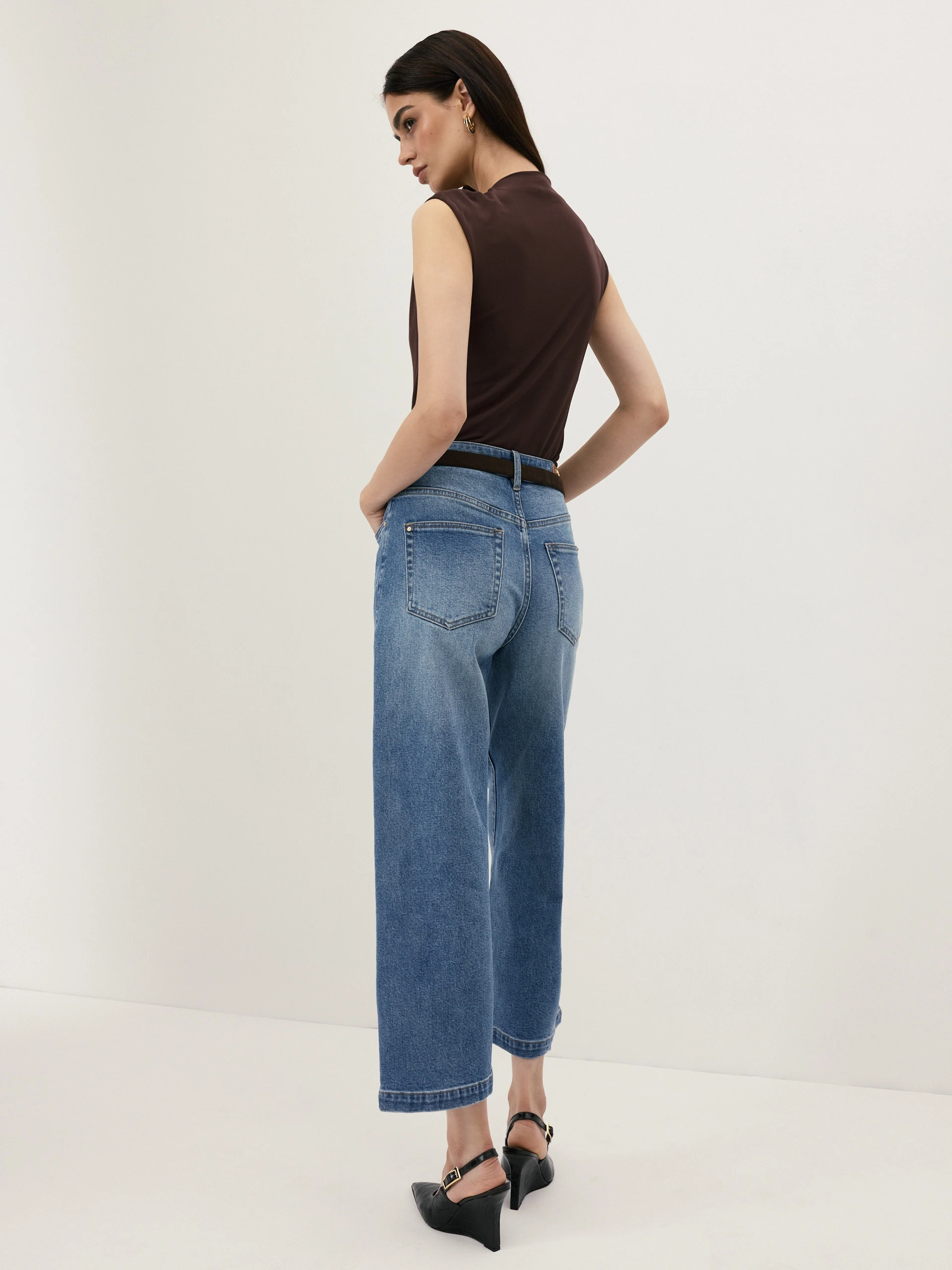 Jeansowe spodnie z wysokim stanem o kroju wide leg