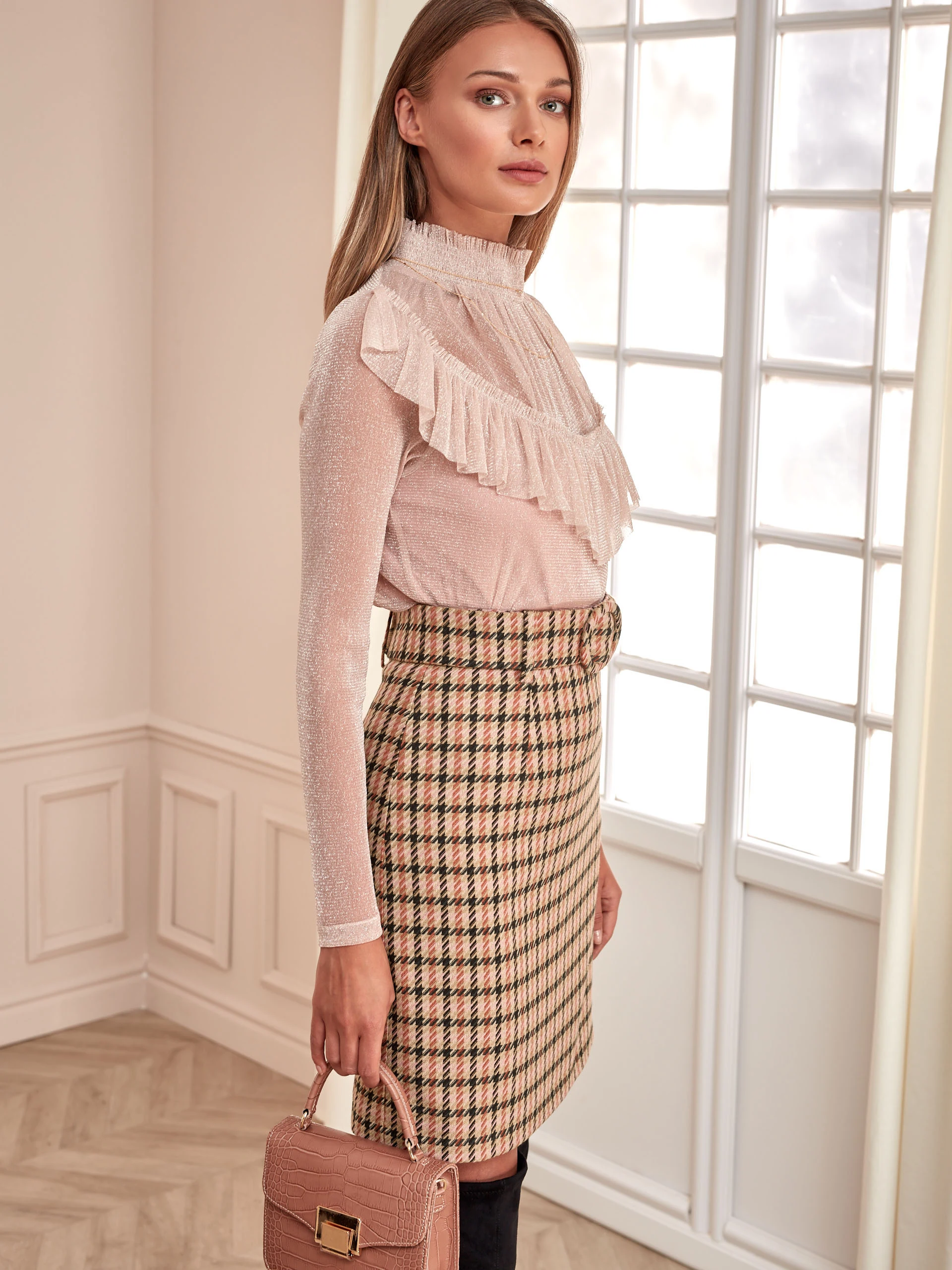 POWDER BLOUSE WITH RUFFLES