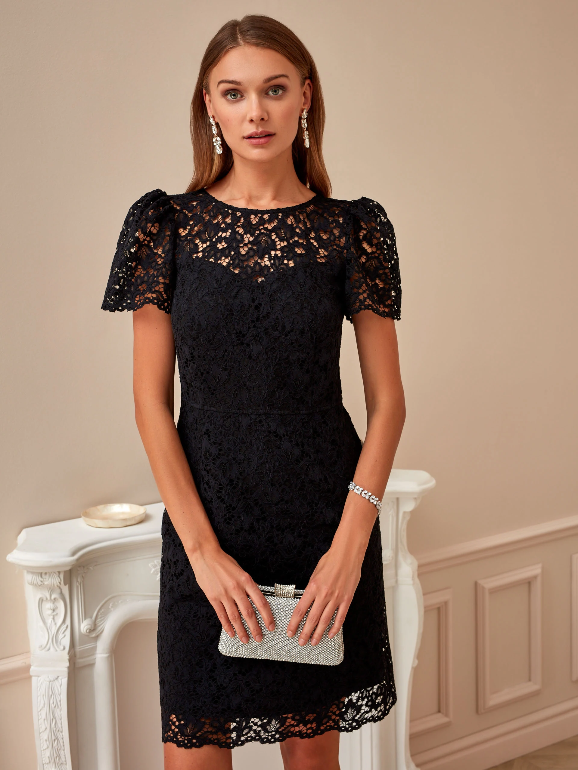 BLACK LACE DRESS