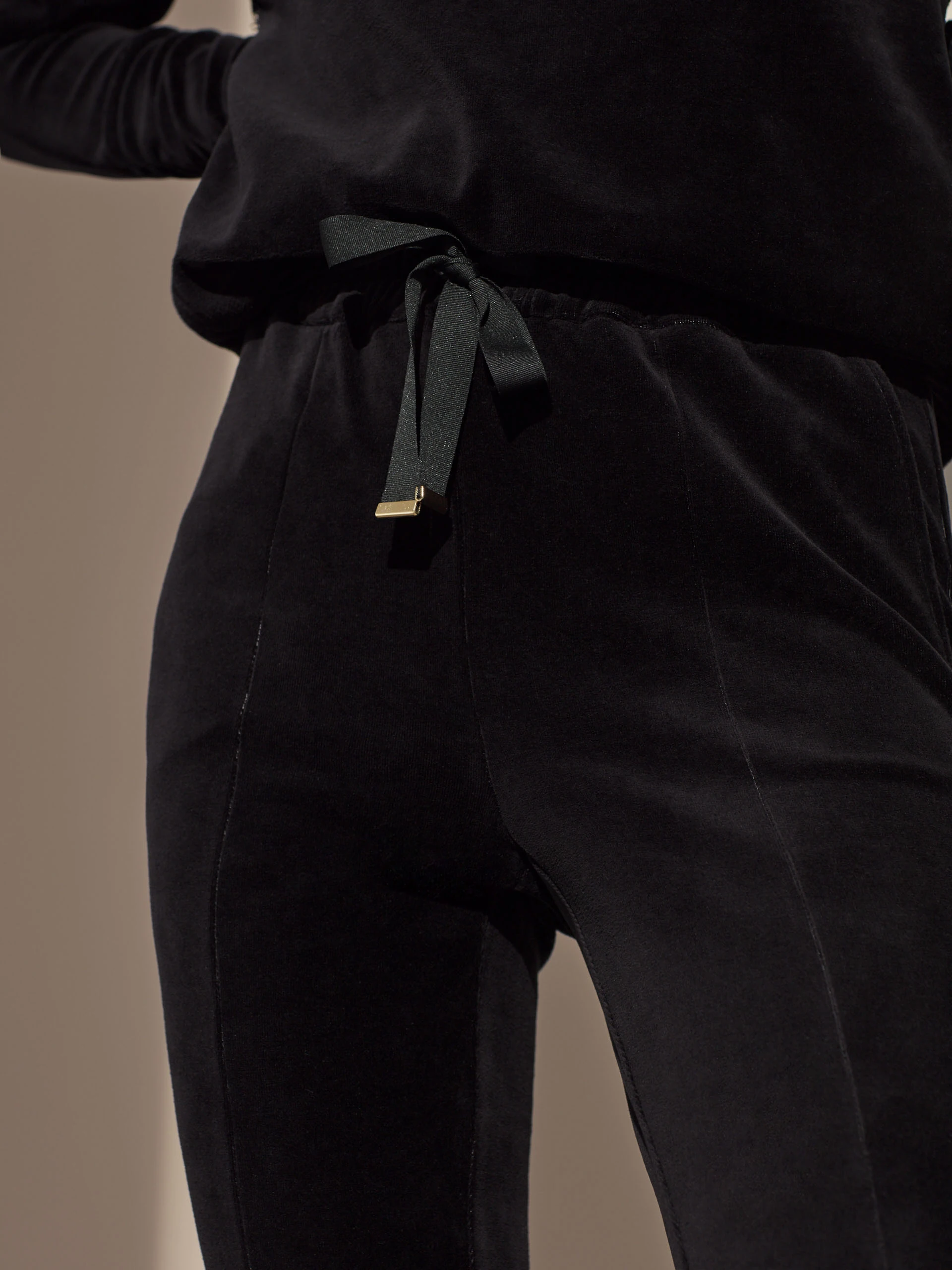 Velour jeggings in black