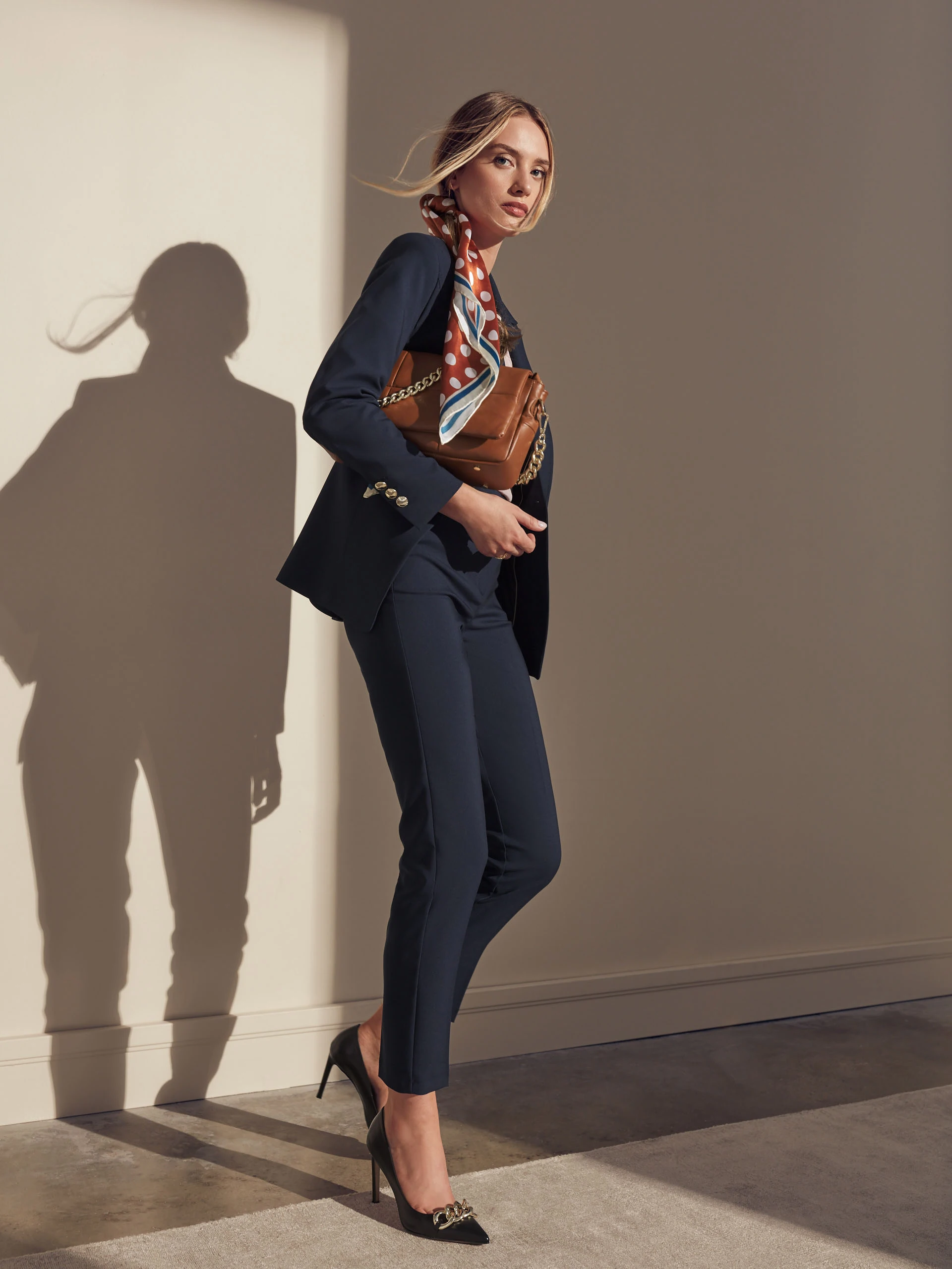 Suit trousers in navy blue