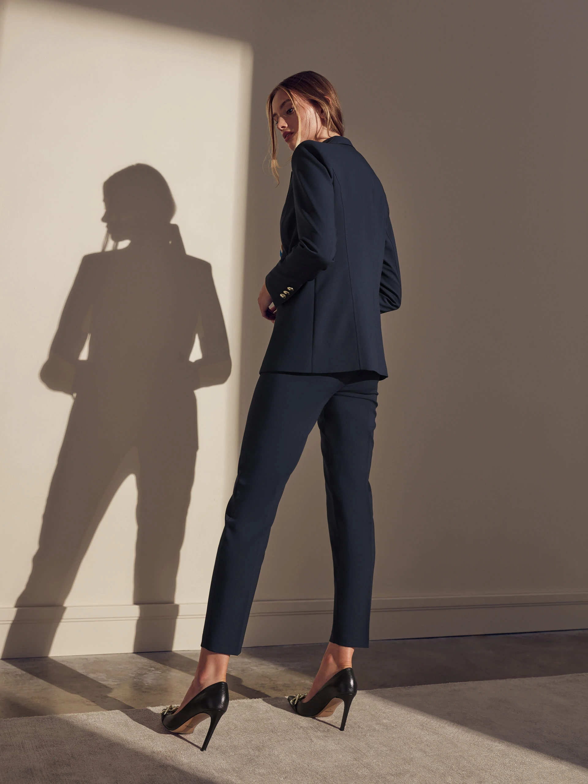 Suit trousers in navy blue