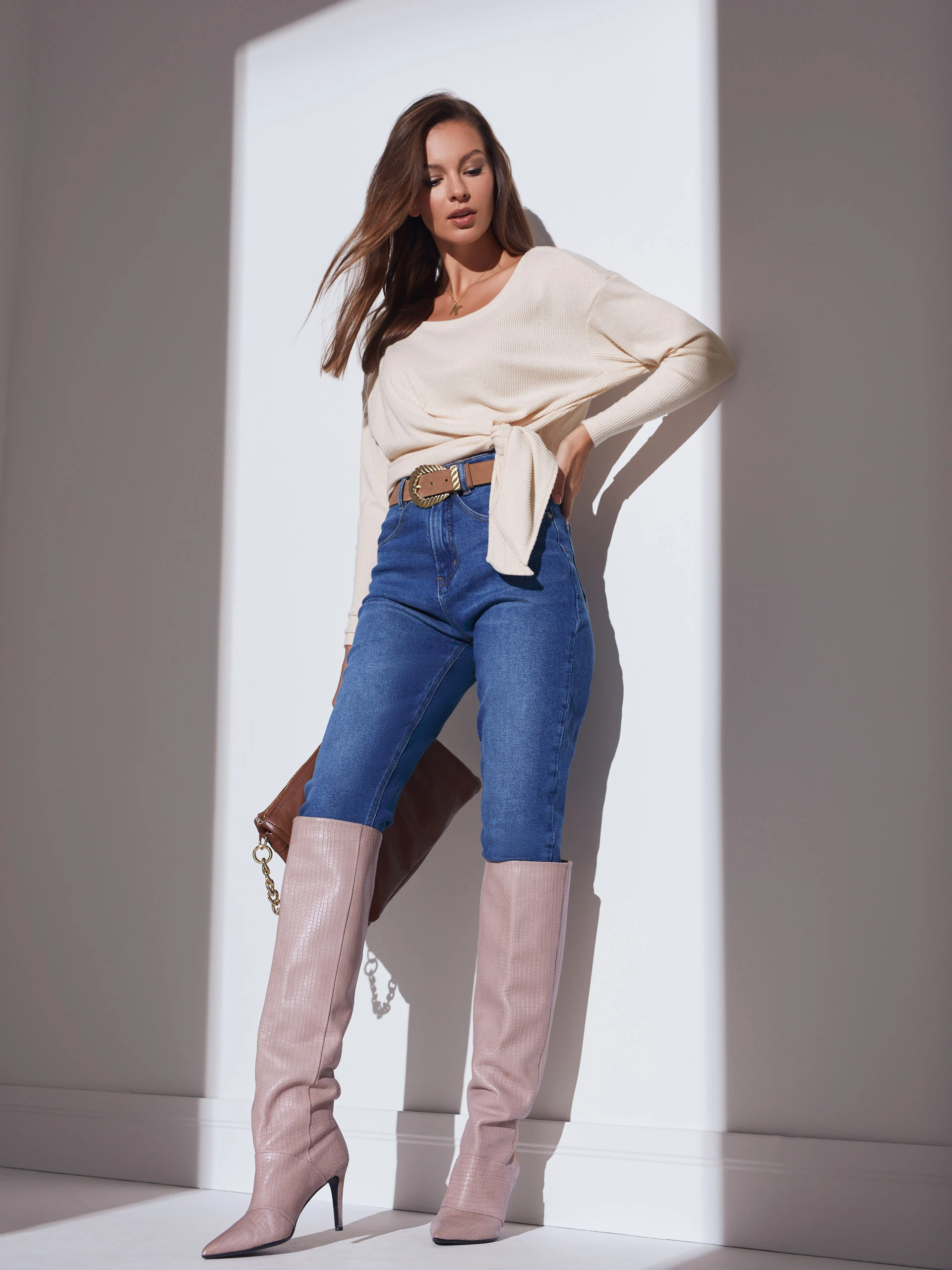 BEIGE SWEATER WITH BINDING