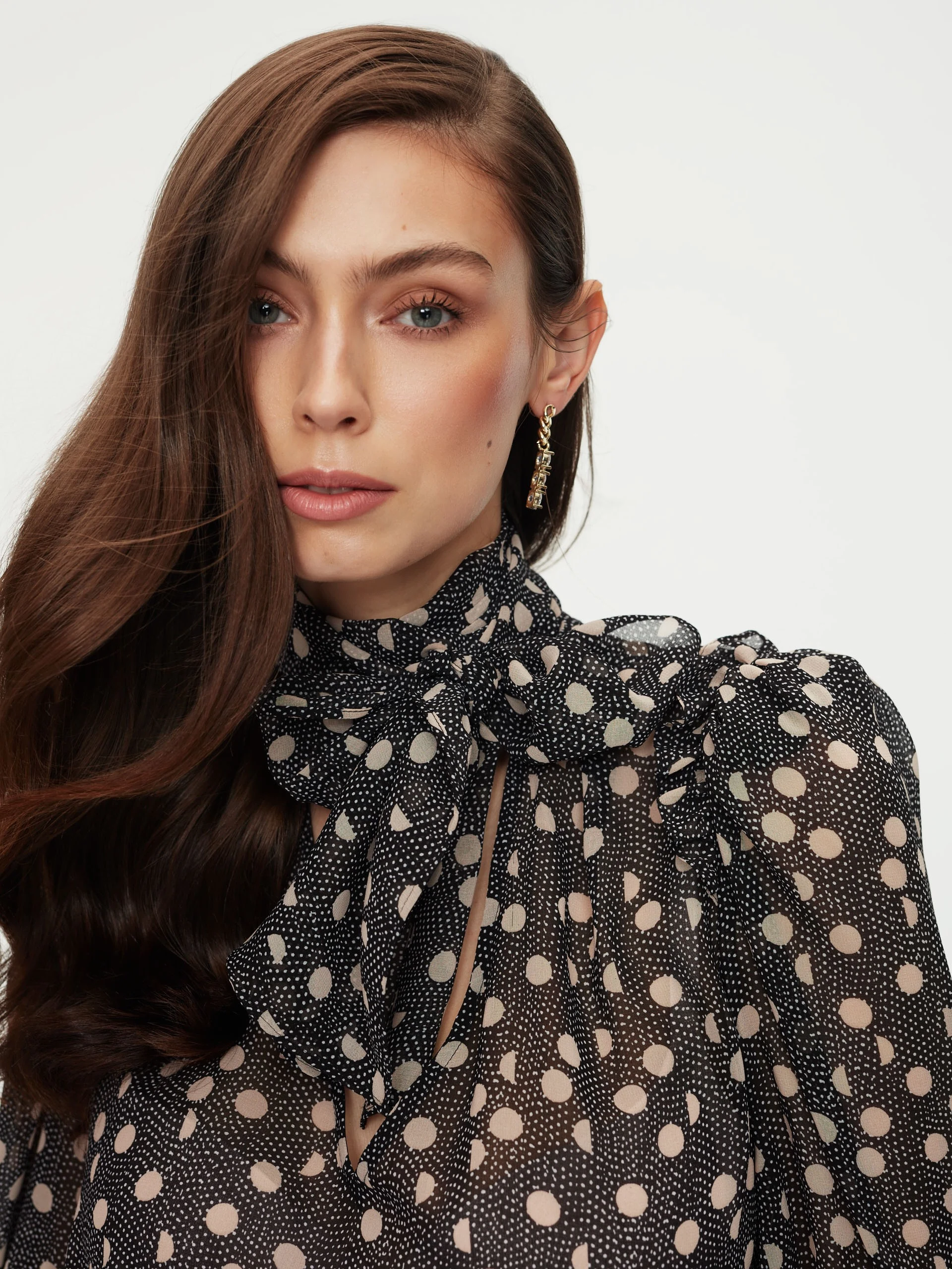 Graphite blouse in delicate pattern