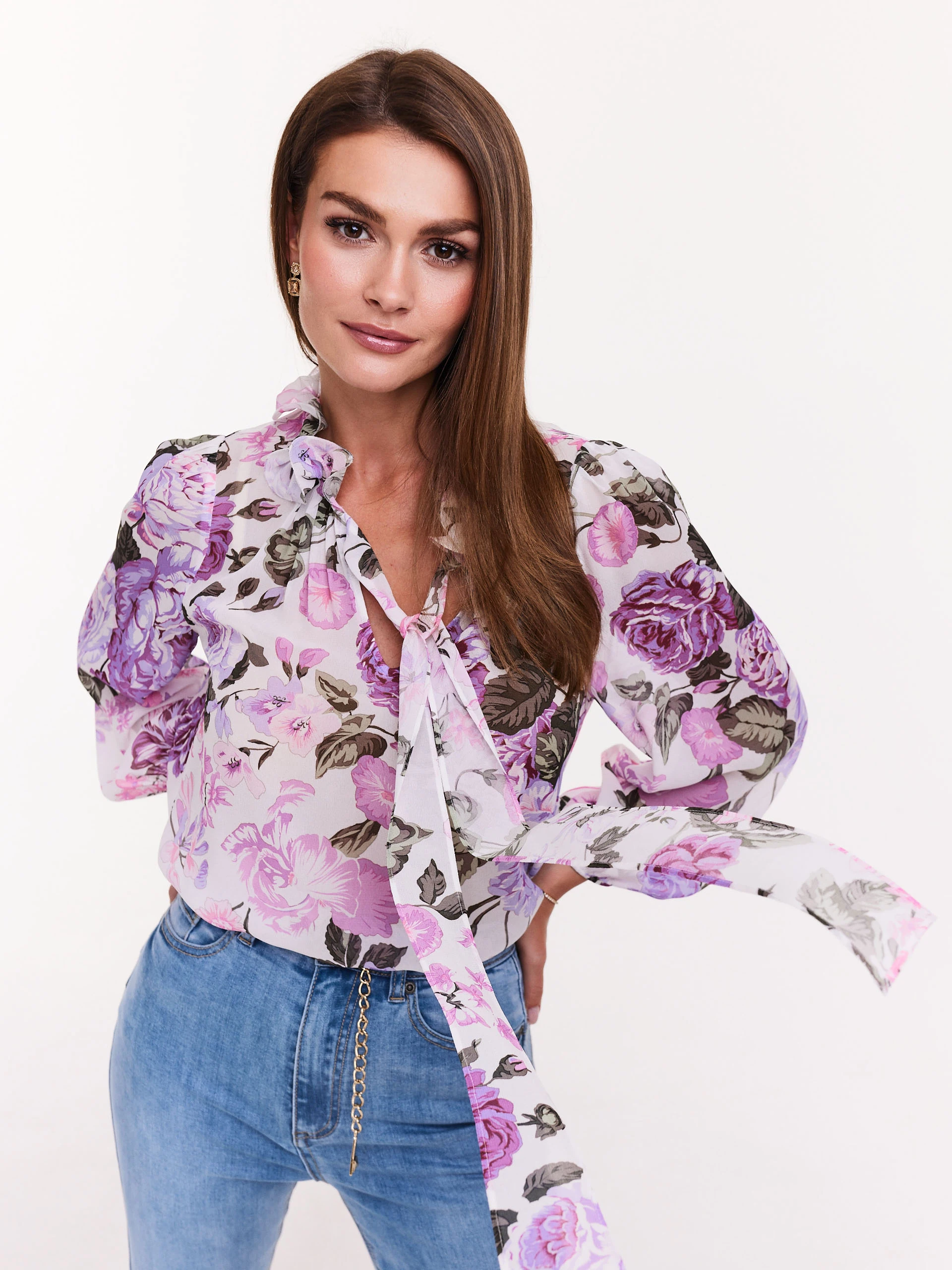 Romantic viscose floral shirt