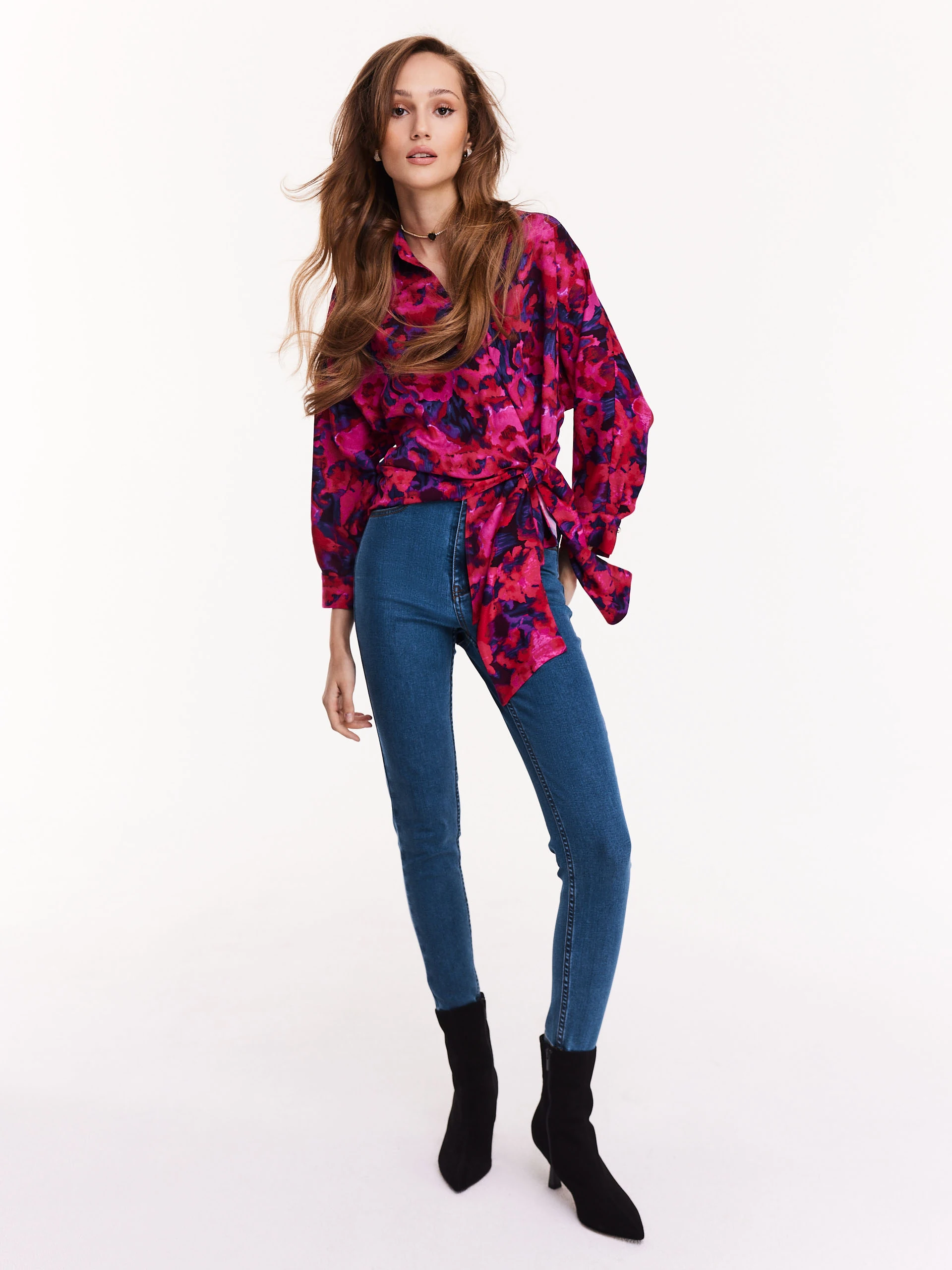 Airy floral envelope shirt