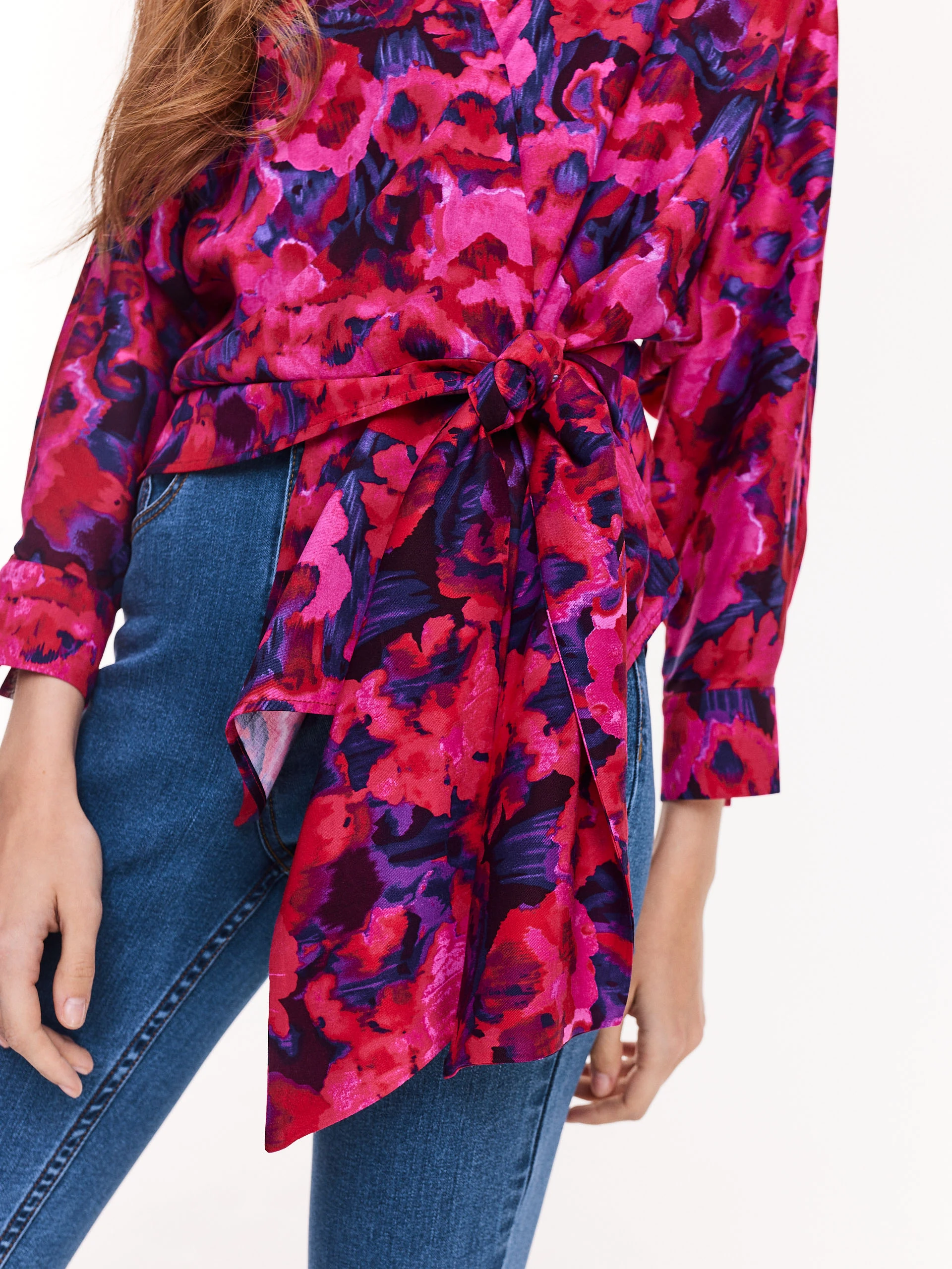 Airy floral envelope shirt