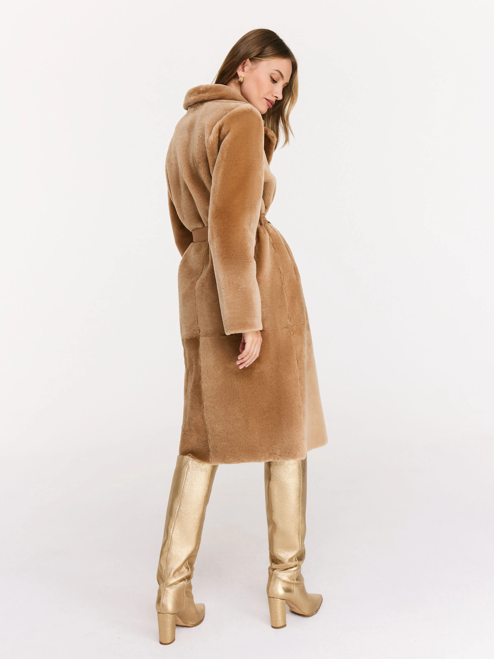 Luxurious sheepskin coat made of natural leather