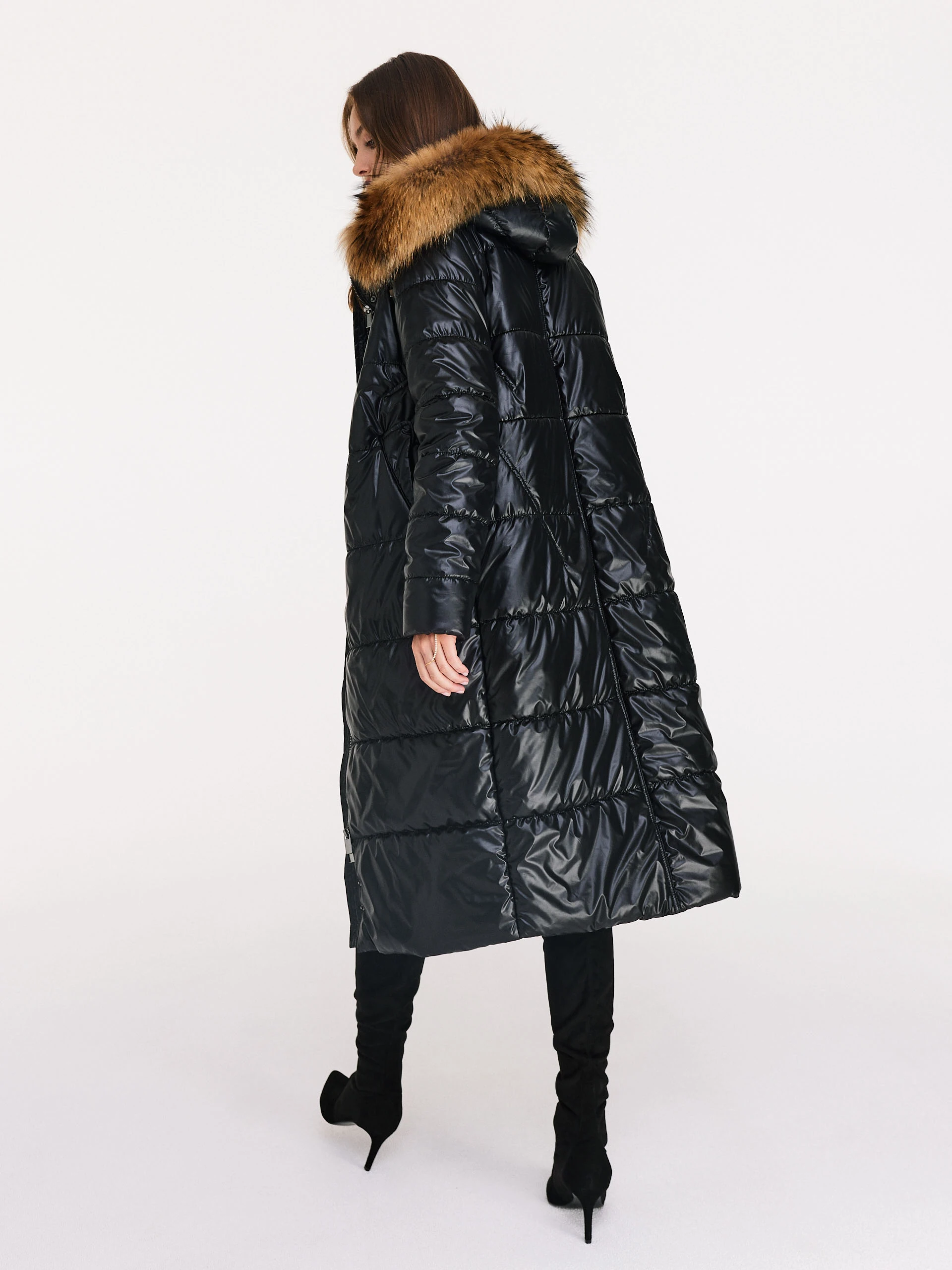 Long quilted coat in black