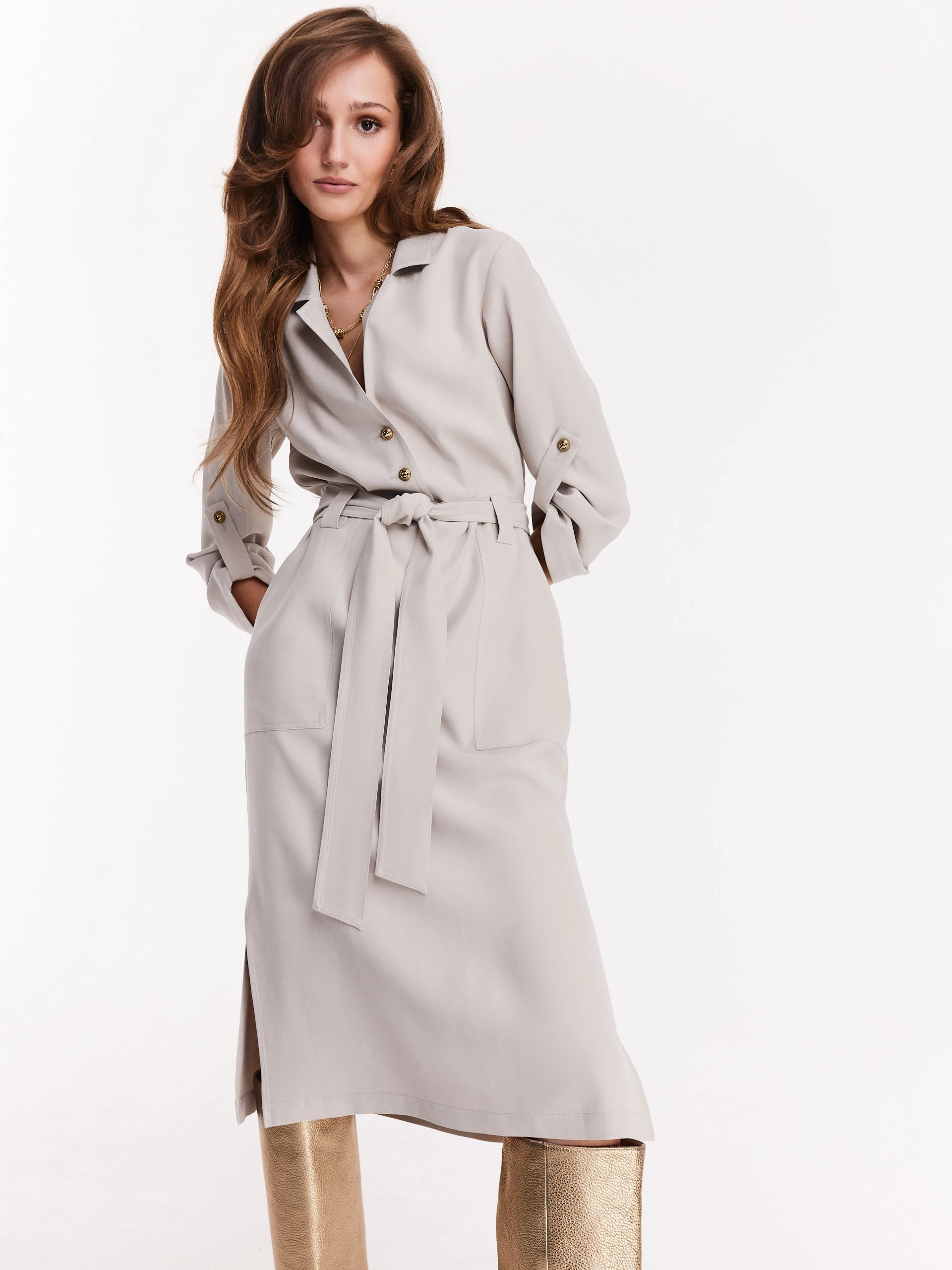 Beige emery in airy fabric