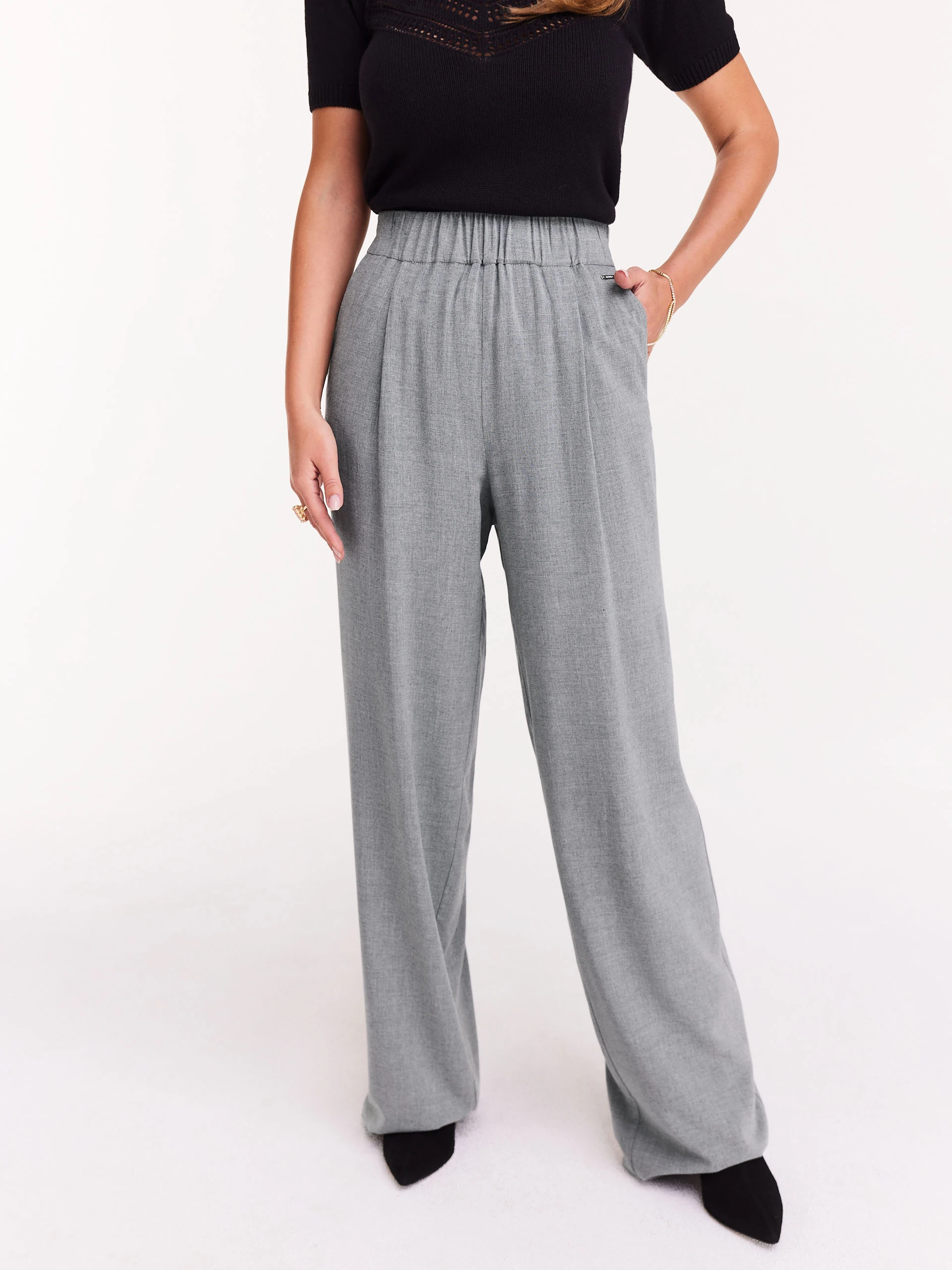 Loose grey viscose pants