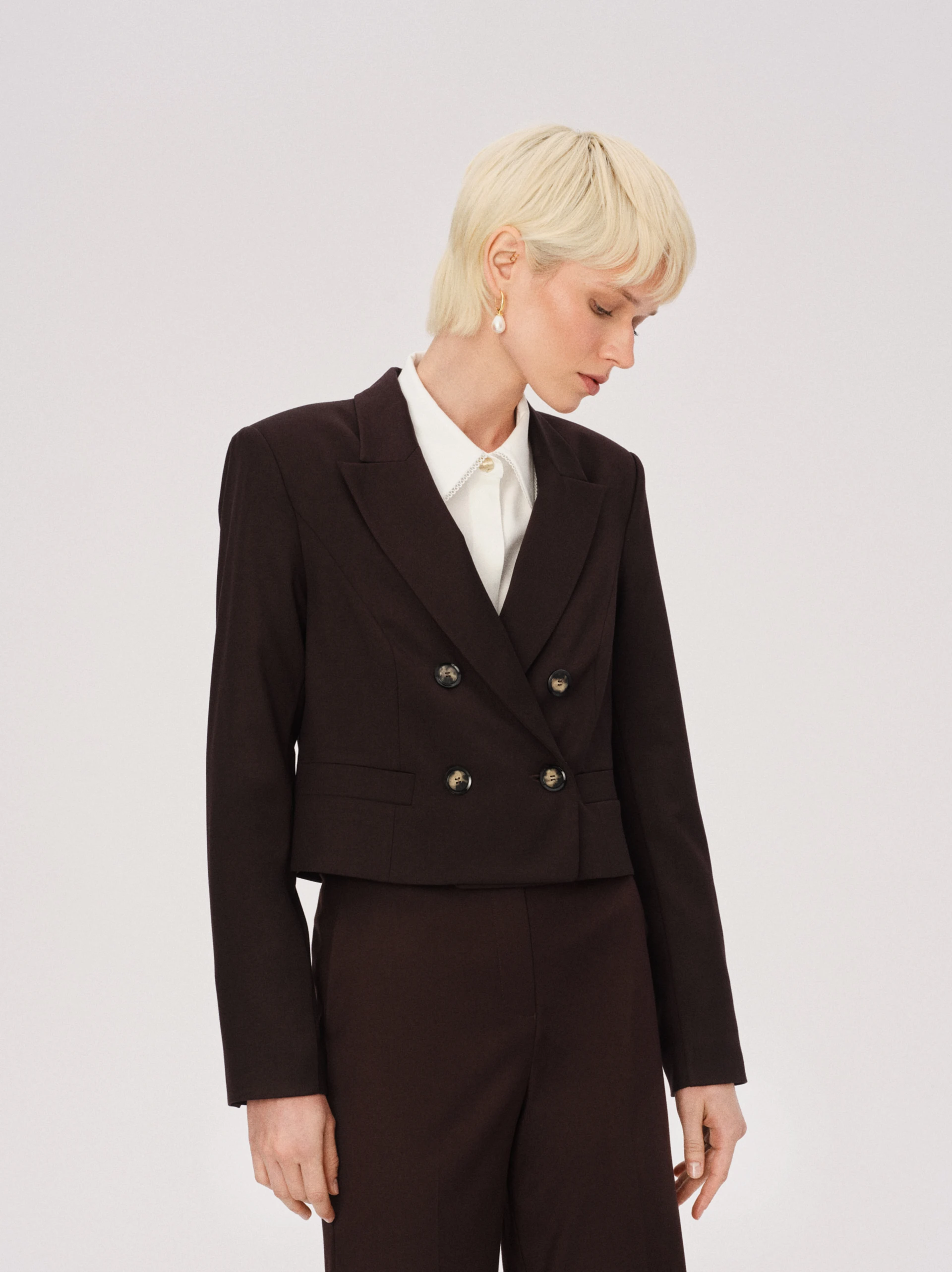 Short jacket in chocolate brown