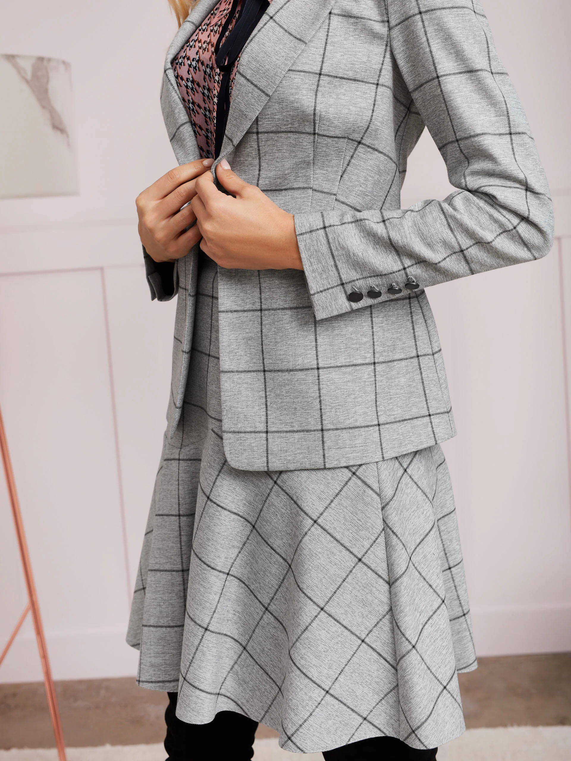 CHECKERED FLARED SKIRT
