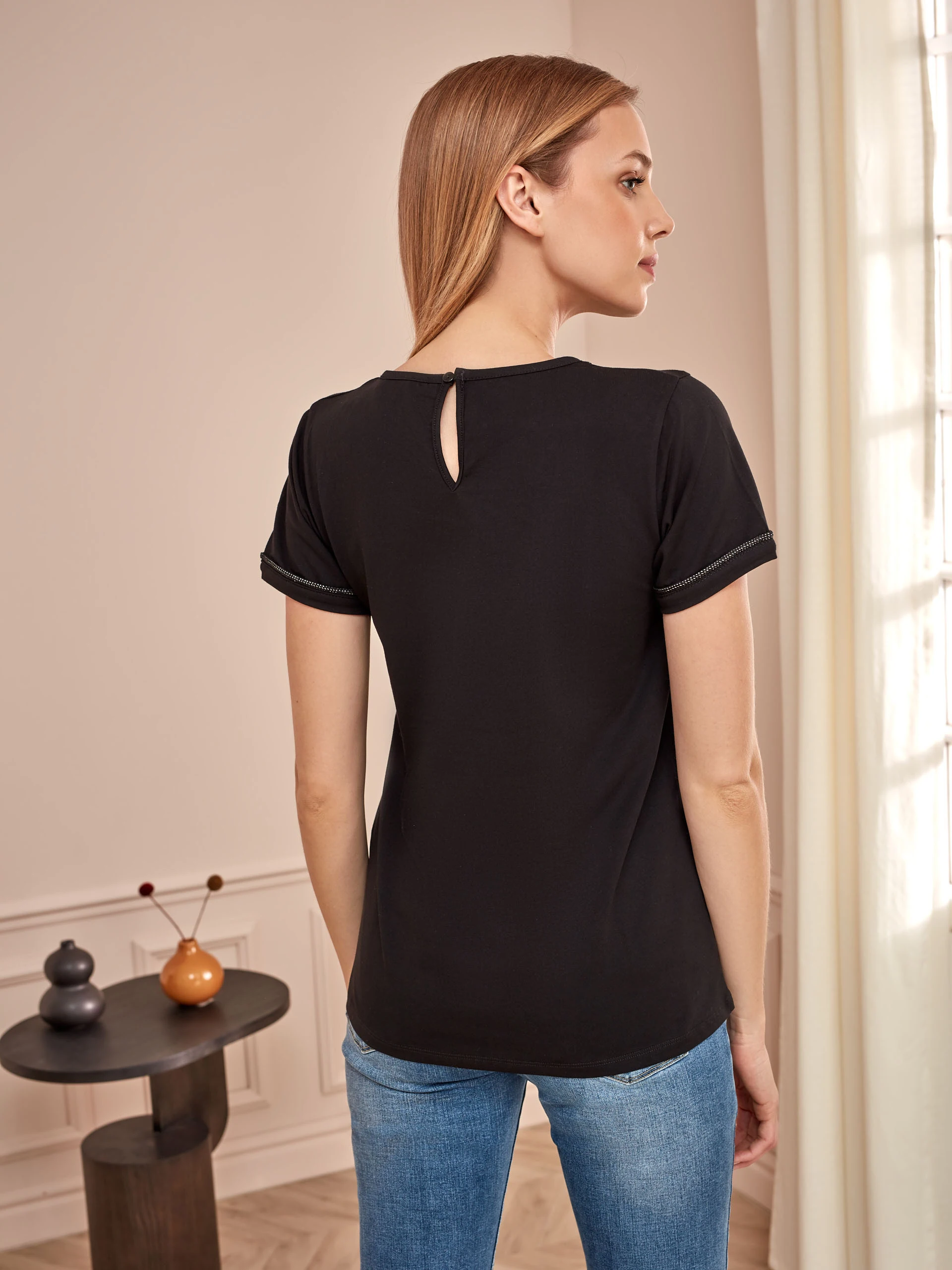CLASSIC BLACK SHORT SLEEVE BLOUSE