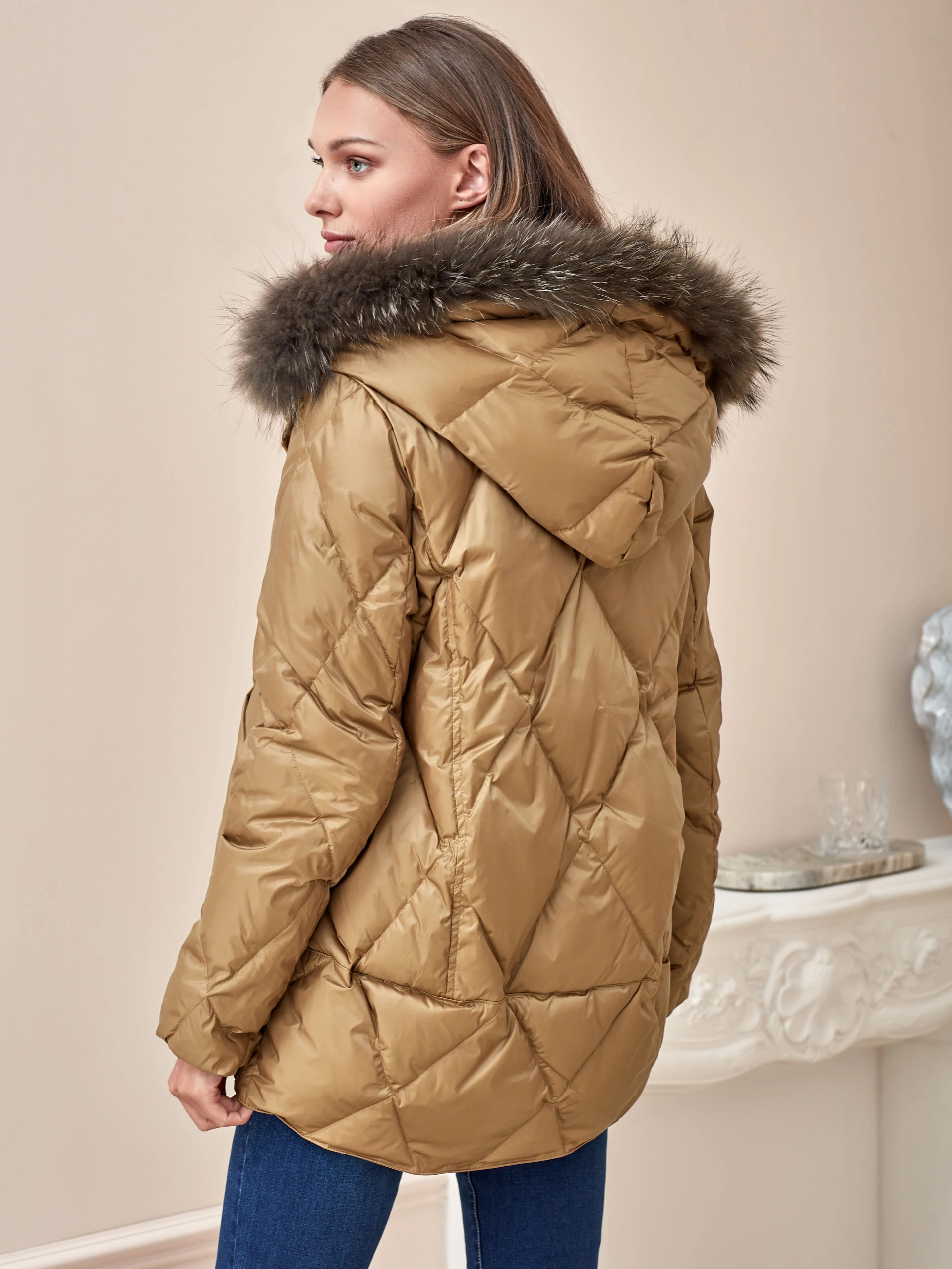 GOLD DOWN JACKET WITH HOOD