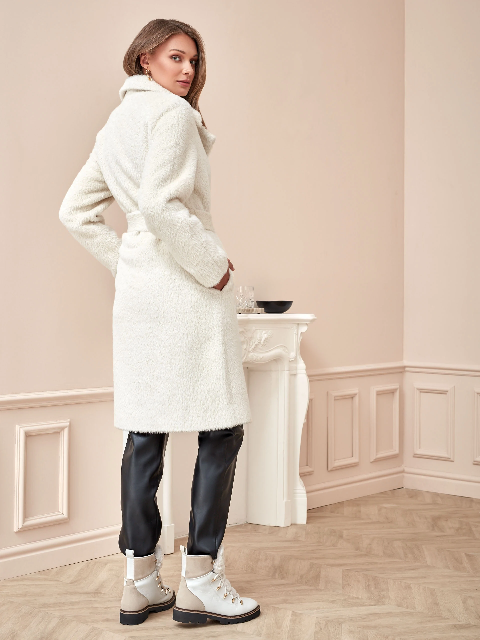 SURI ALPACA AND WOOL COAT