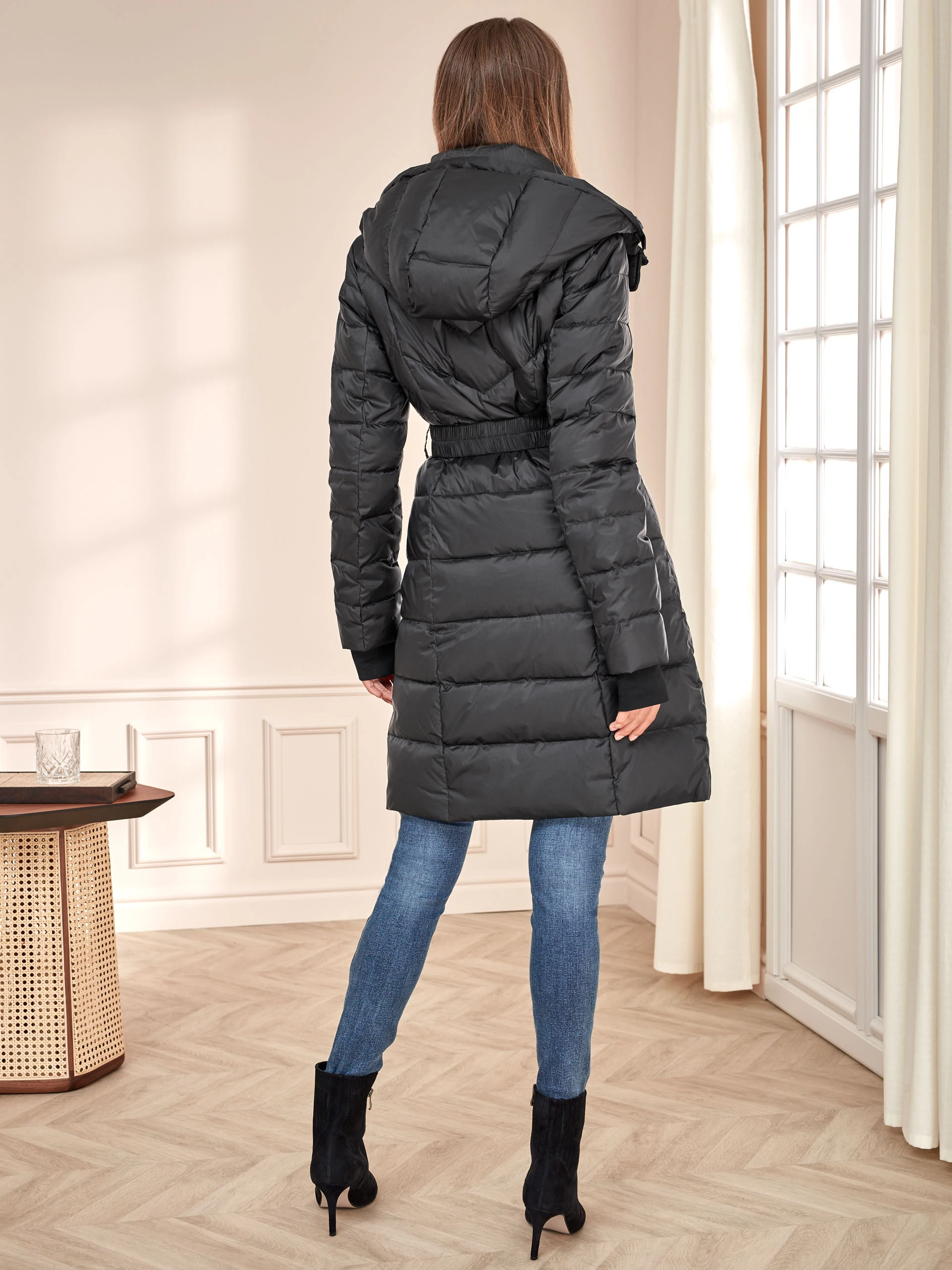 DOWN HOODED COAT