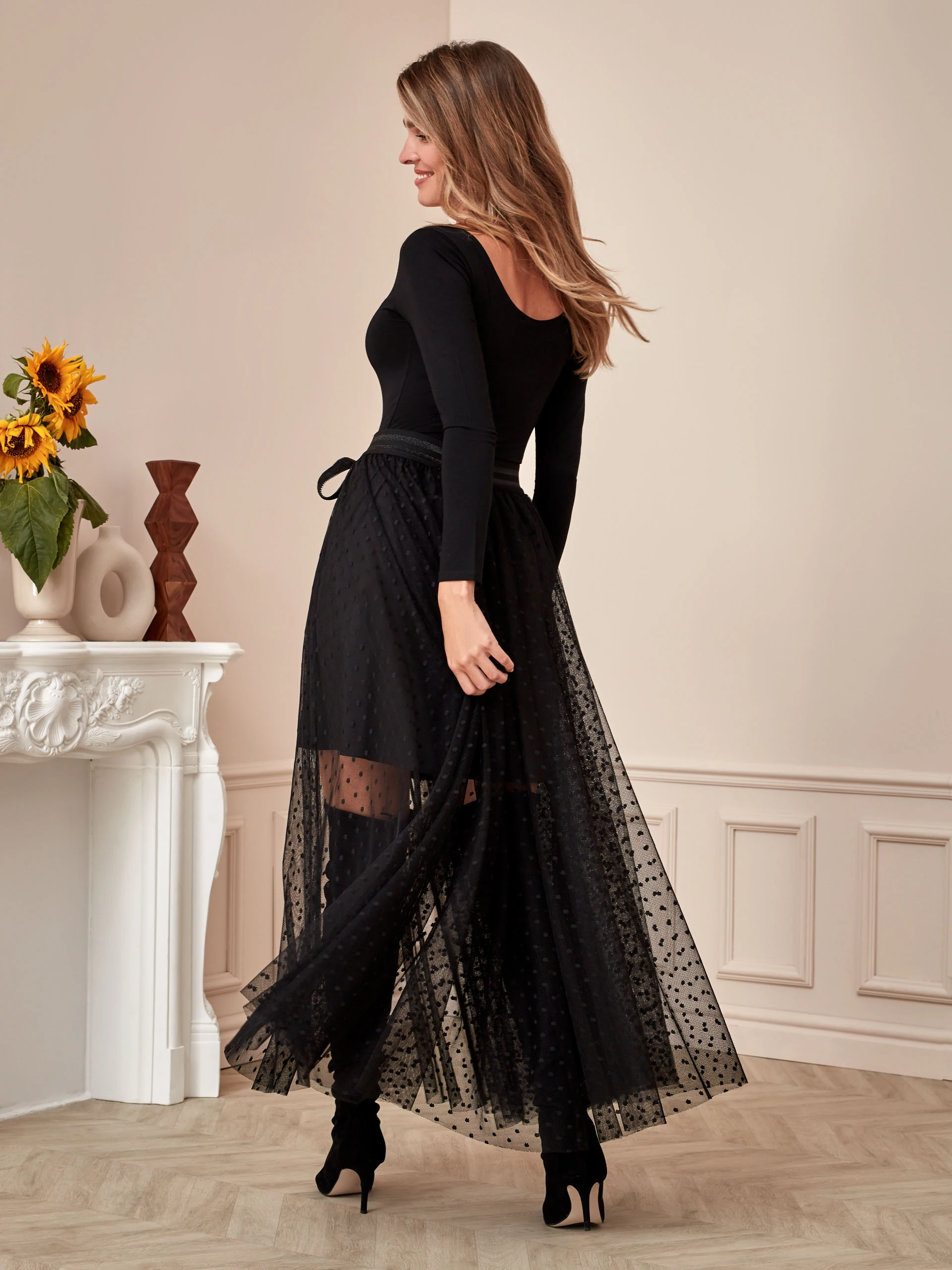 SPECTACULAR TULLE SKIRT