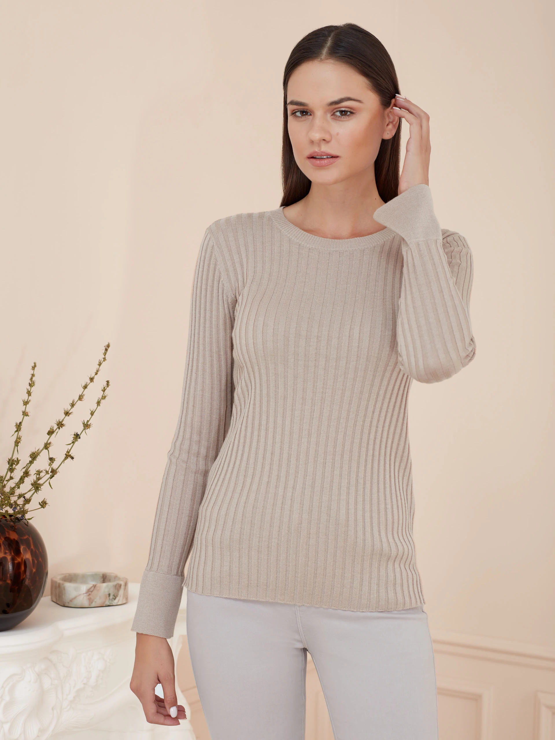 MINIMALIST SWEATER IN SAND COLOR