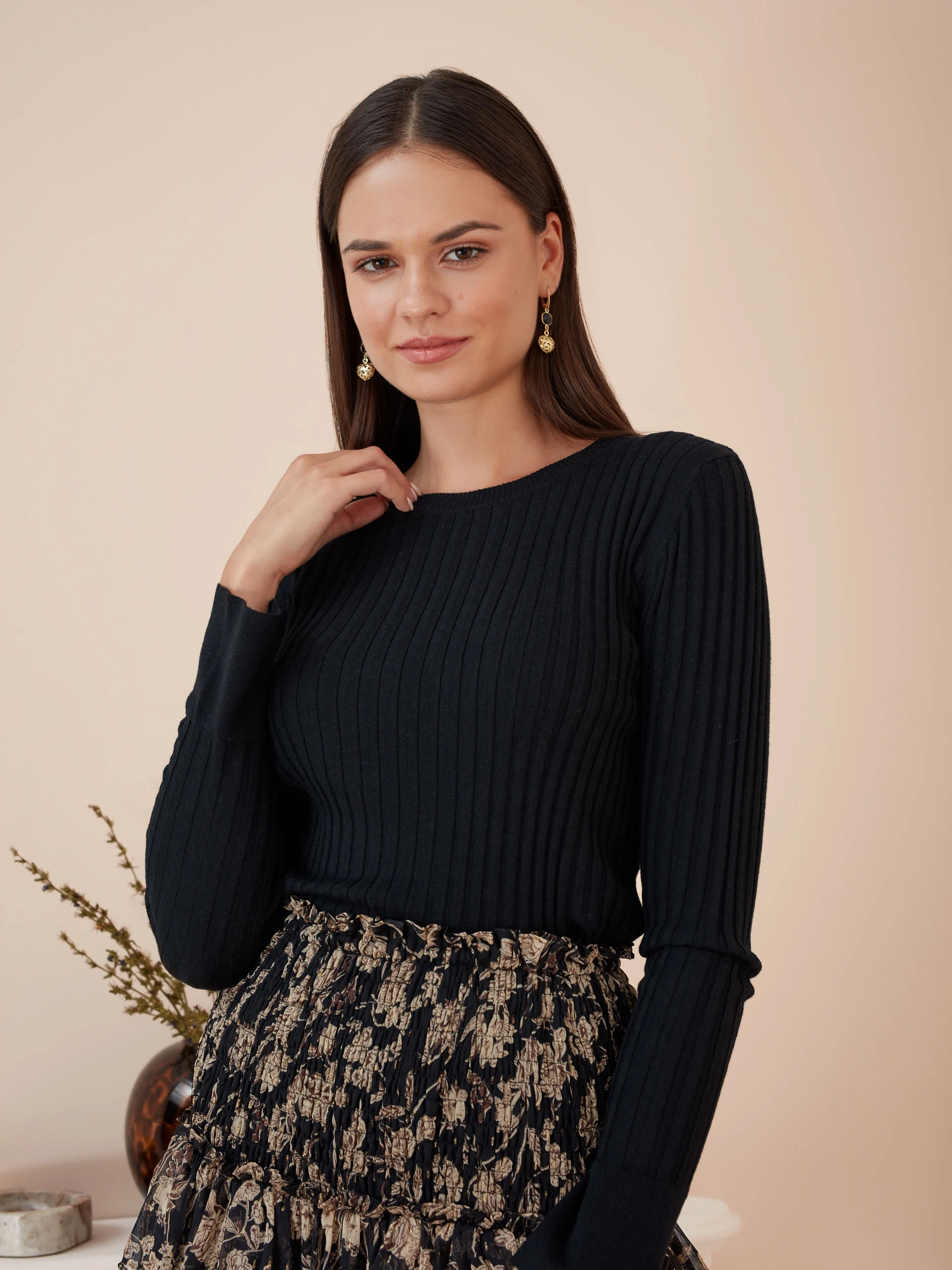 STRIPED FITTED SWEATER