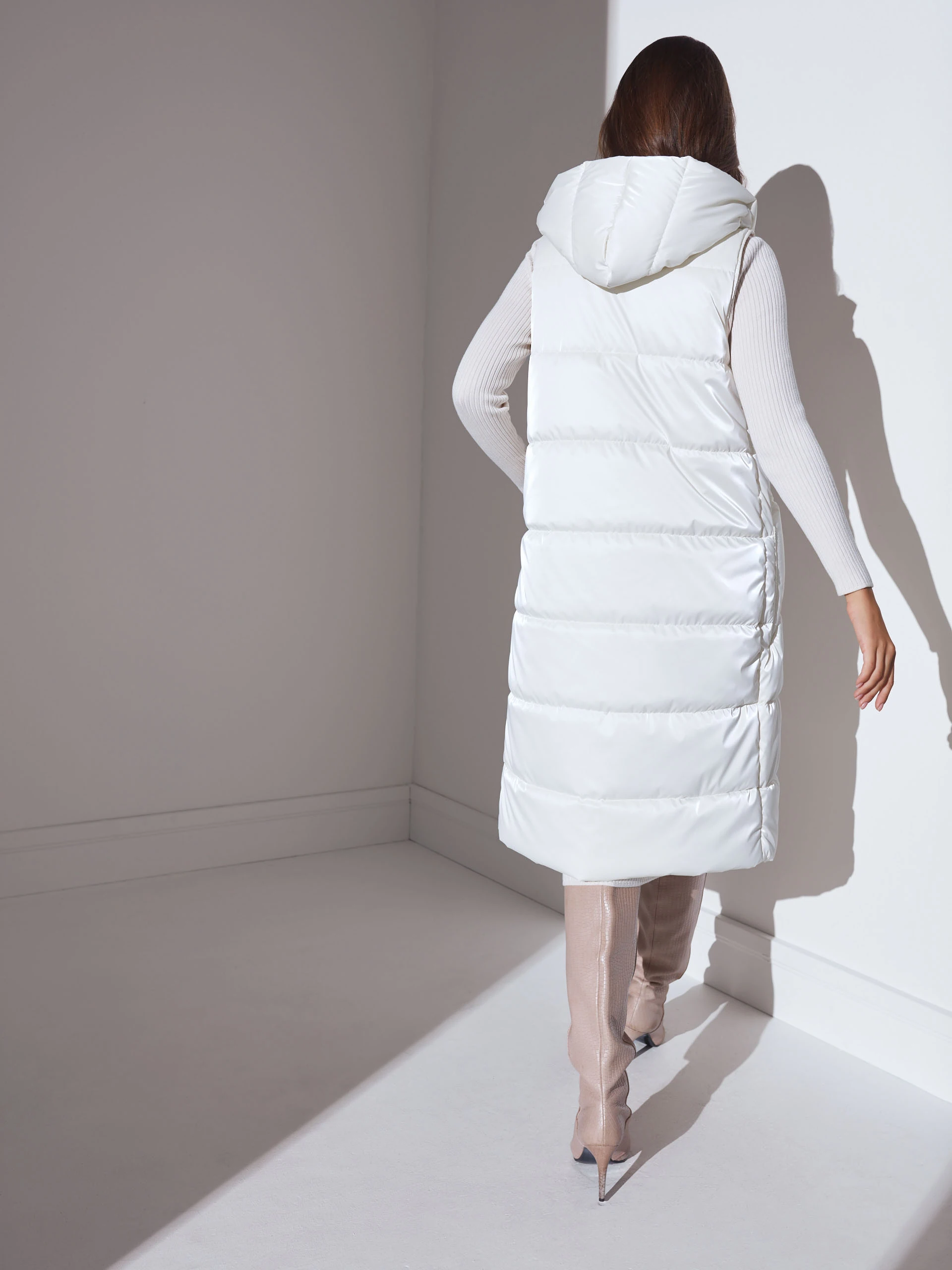 LONG VEST IN ECRU COLOR