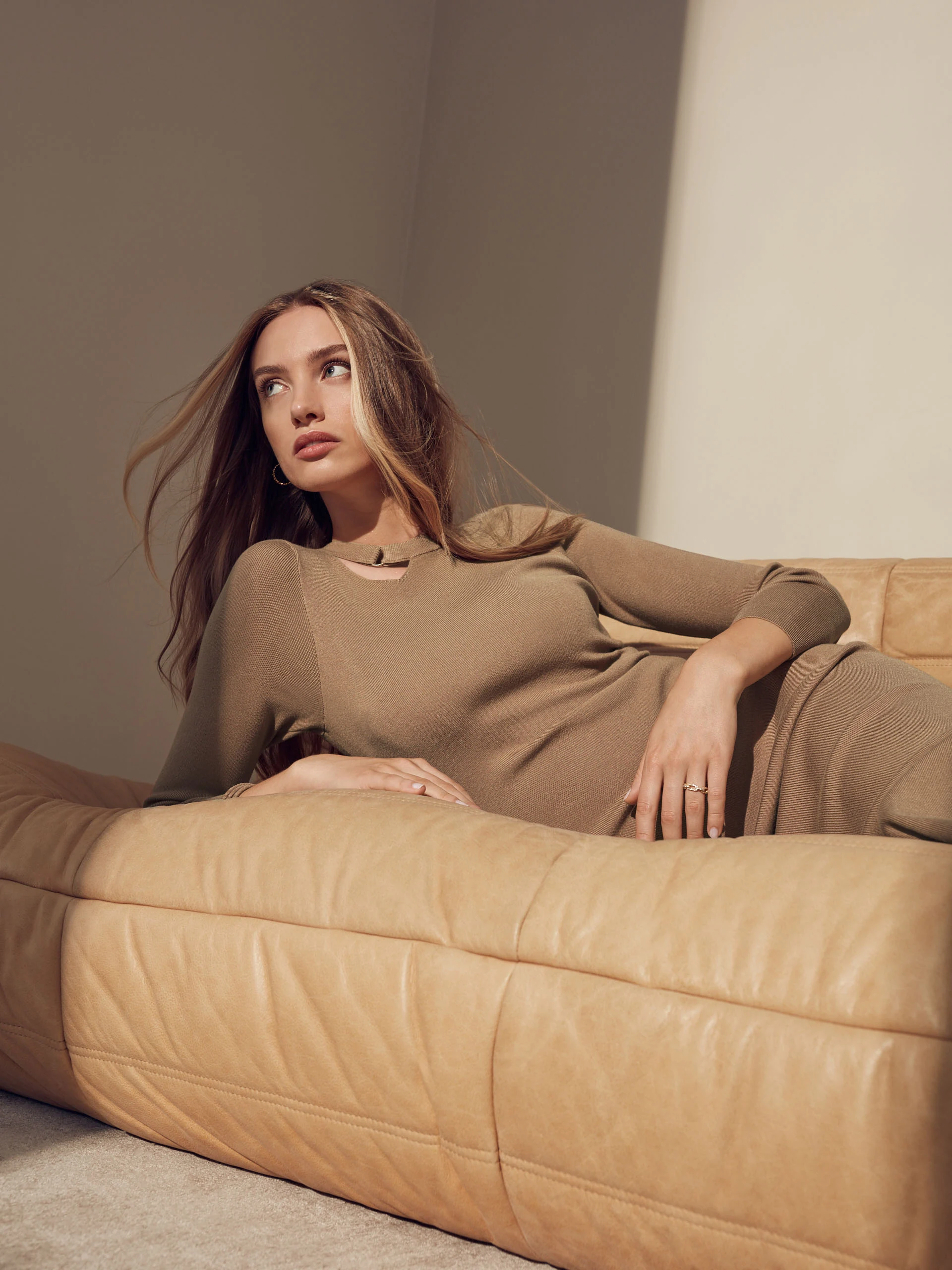 CAMEL KNIT DRESS