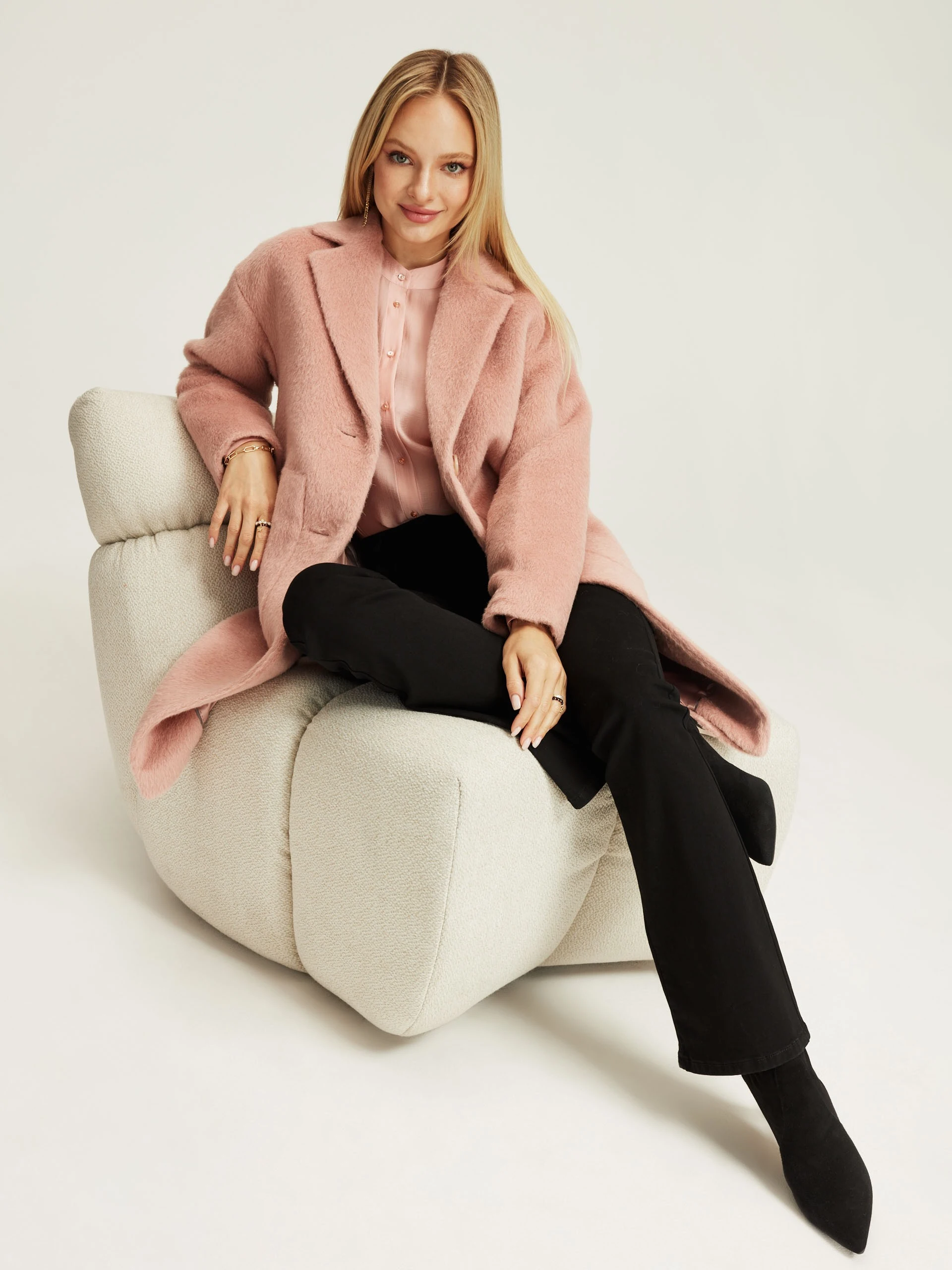 Pink wool and alpaca coat